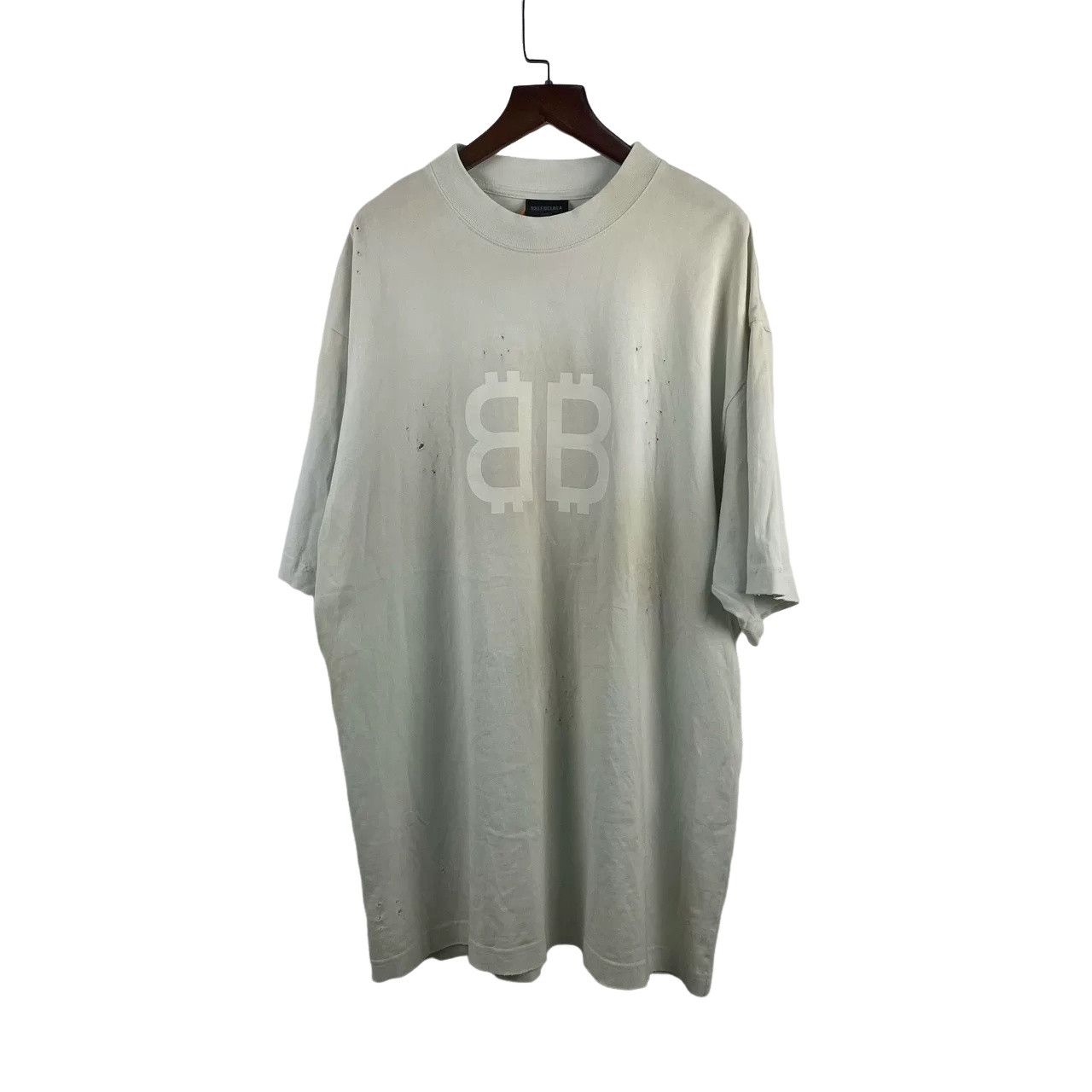 Balenciaga Balenciaga Distressed Logo T-Shirt Size S Size US S / EU 44-46 / 1 - 1 Thumbnail