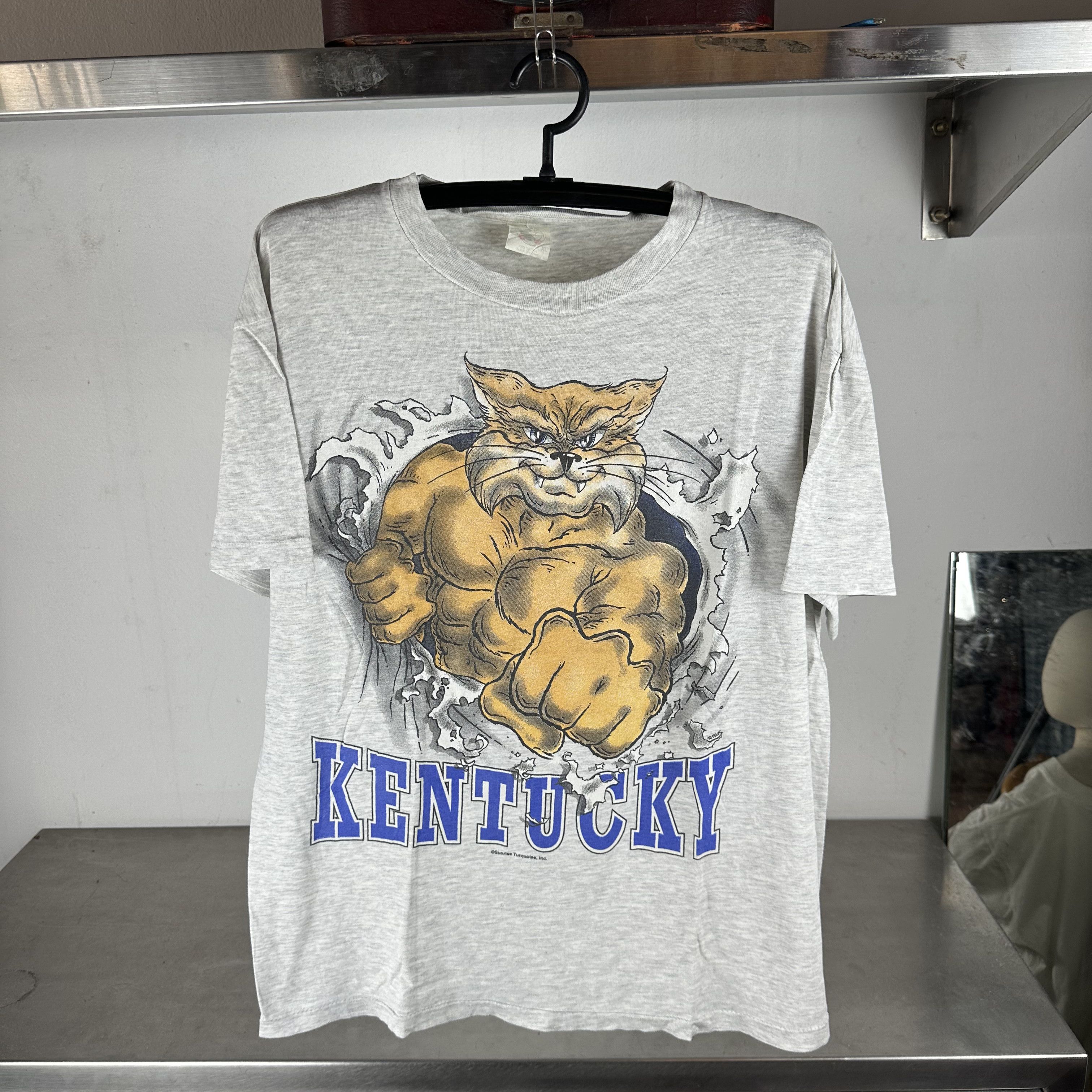 90s Kentucky Wildcats Mascot Breakthrough NCAA T-shirt