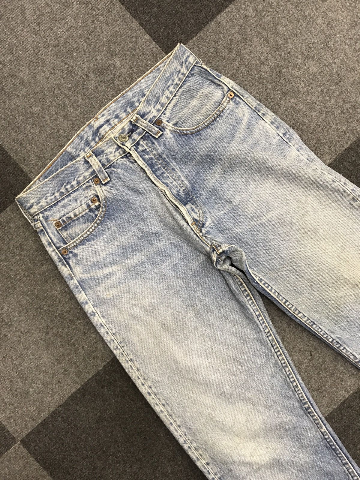 Levi's VL210 Vintage Levis 501 Light Wash Jeans Size US 28 / EU 44 - 2 Thumbnail