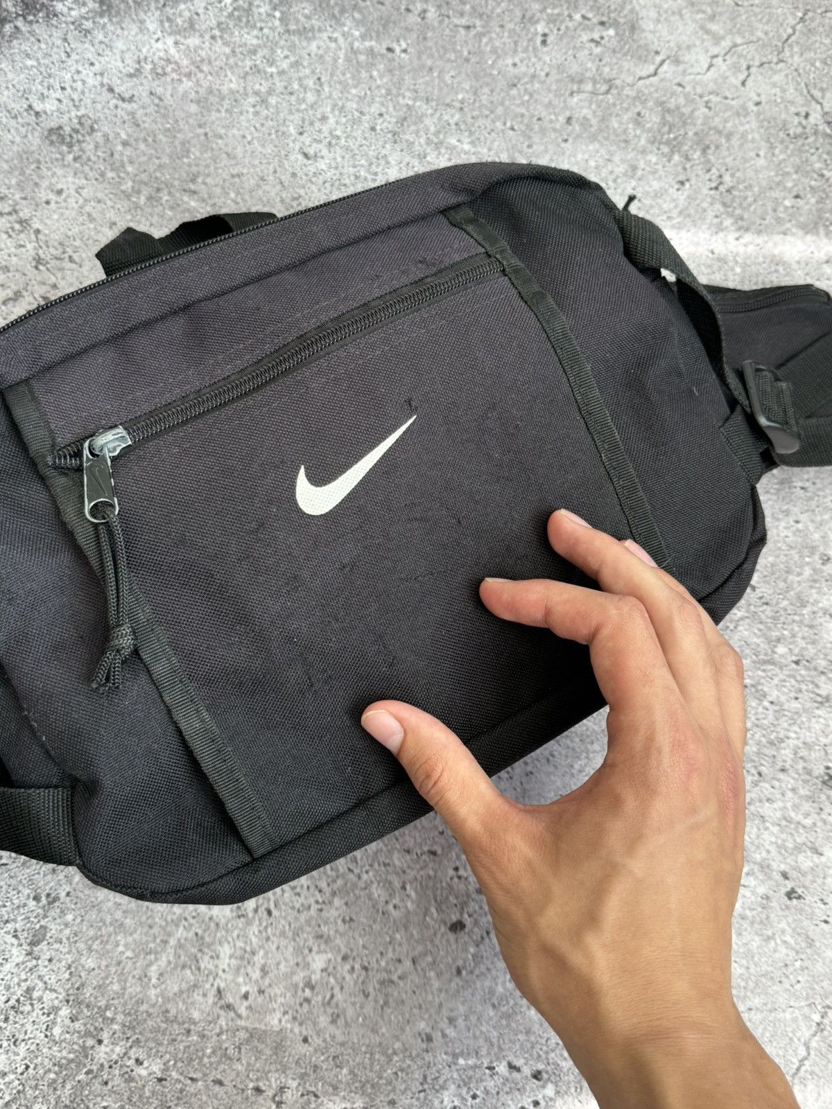 Nike × Vintage Vintage Nike distressed crossbody sling bag messenger Size ONE SIZE - 5 Thumbnail