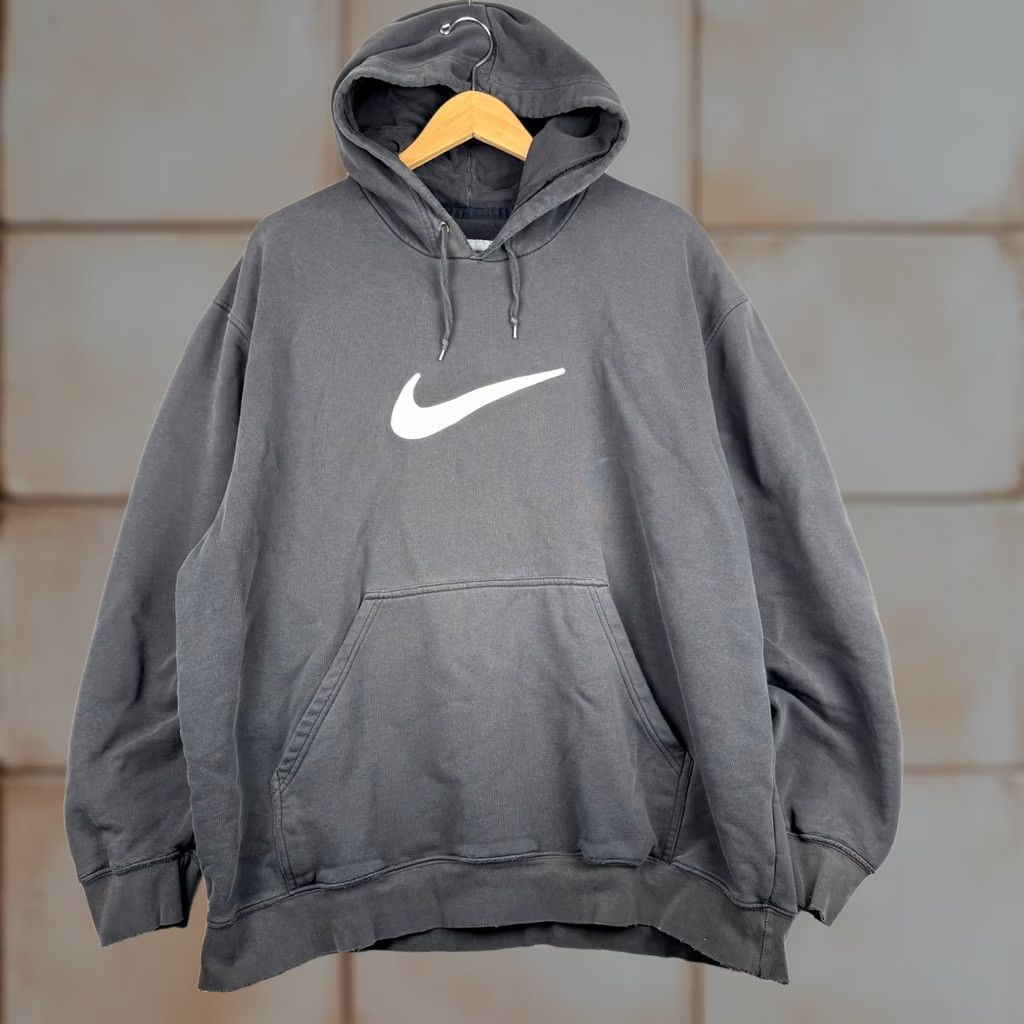Nike VINTAGE Nike Mens 2XL Hoodies Hoodie Light Distress Gray Swoosh Logo Crew Neck Pullover Winter Fall Size US XXL / EU 58 / 5 - 1 Thumbnail