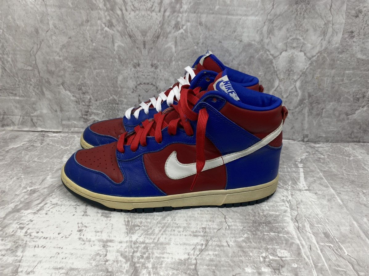 Nike Nike dunk 2003 spider man blue red Size US 10.5 / EU 43-44 - 2 Thumbnail