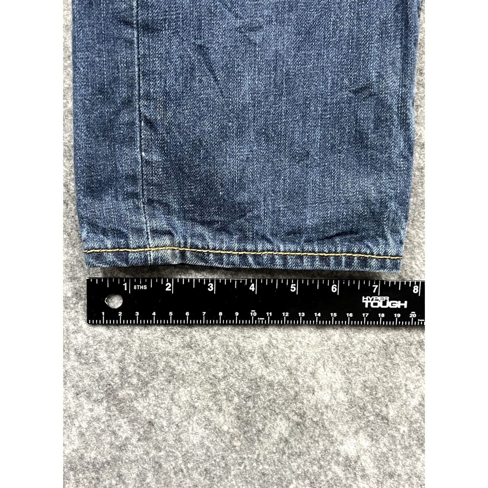 Levi's VINTAGE Levi's 504 Jeans Men's Size 31x32 Slim Fit Straight Leg Distressed Y2K Denim Blue Regular 5-Pocket City Jeans Mens Model Levi's 504 Size US 31 - 4 Thumbnail