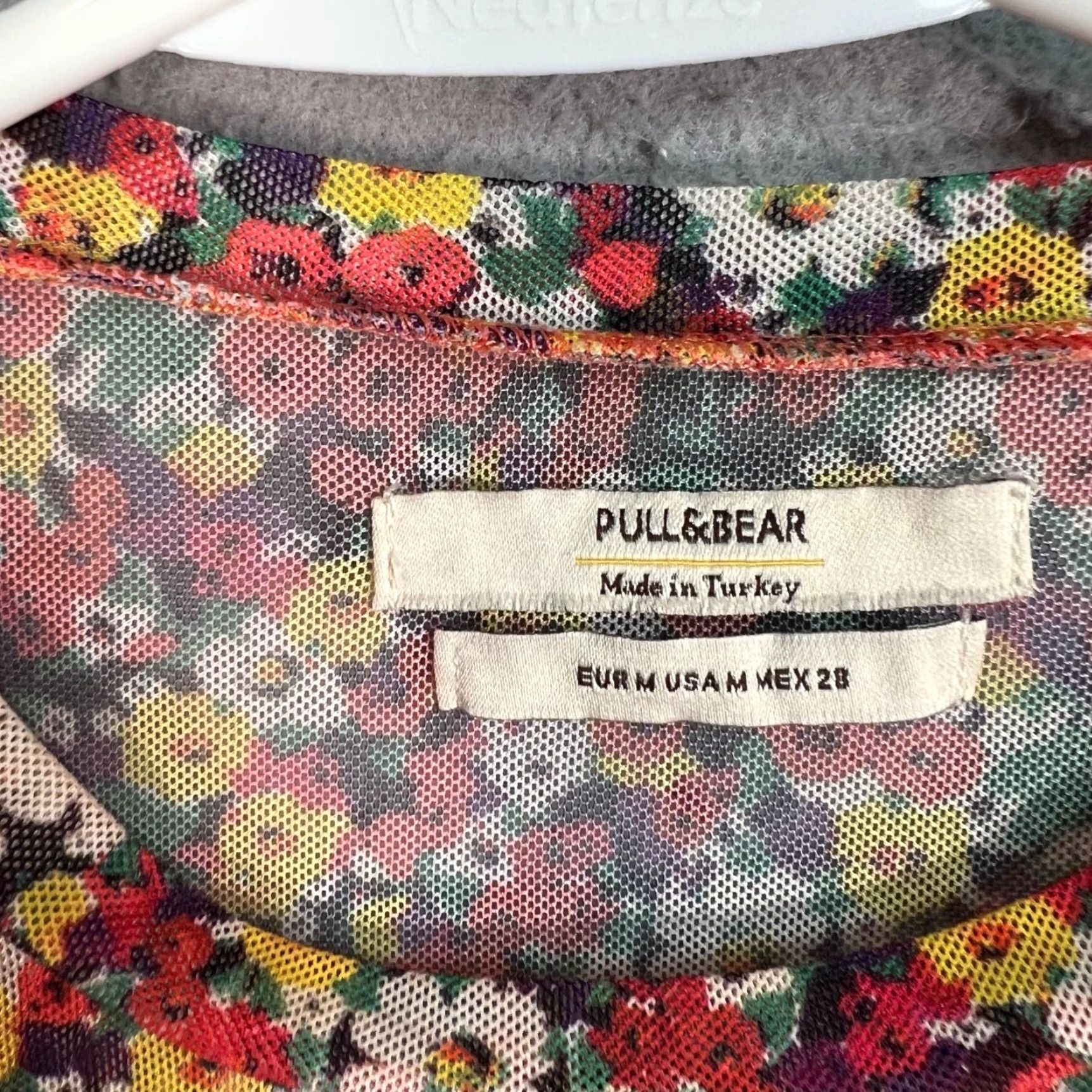 Vintage VINTAGE Pull&Bear Womens Blouse Long Sleeve Floral Red Yellow M Size M / US 6-8 / IT 42-44 - 3 Thumbnail