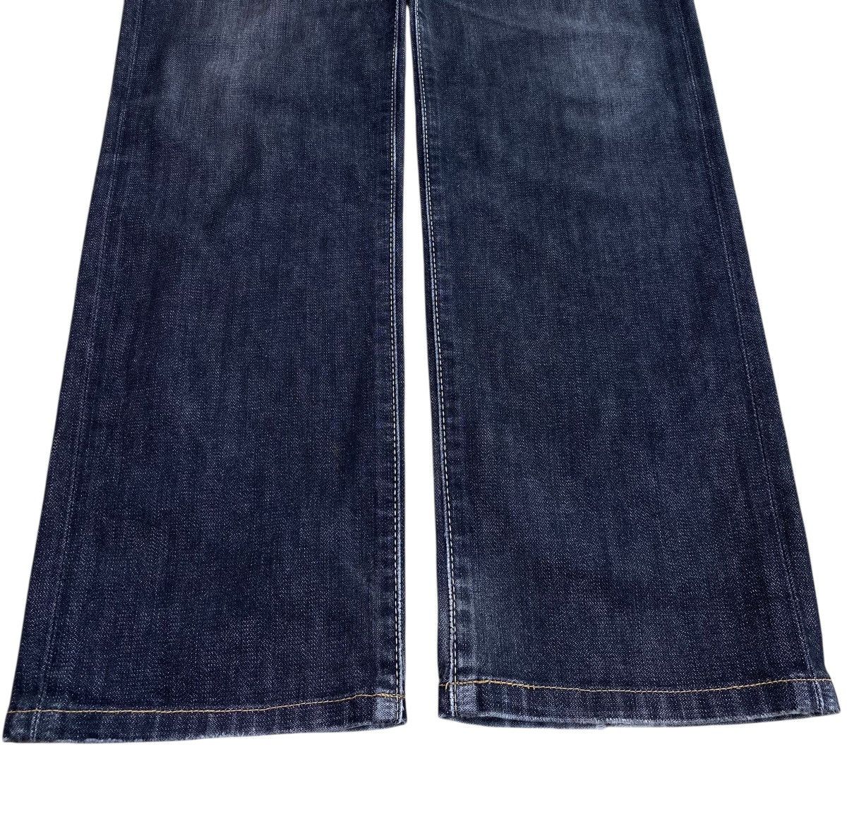 Wrangler Wrangler Whiskered Light Wash Straight Leg Jeans Size US 31 - 5 Thumbnail