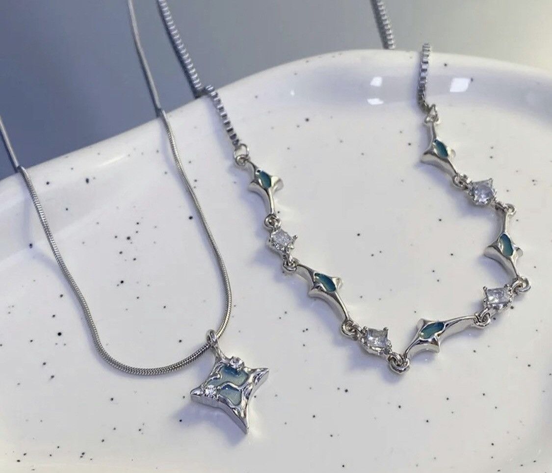 Jewelry Crystal Stone Silver Abstract Star Chain Necklace Size ONE SIZE - 2 Thumbnail