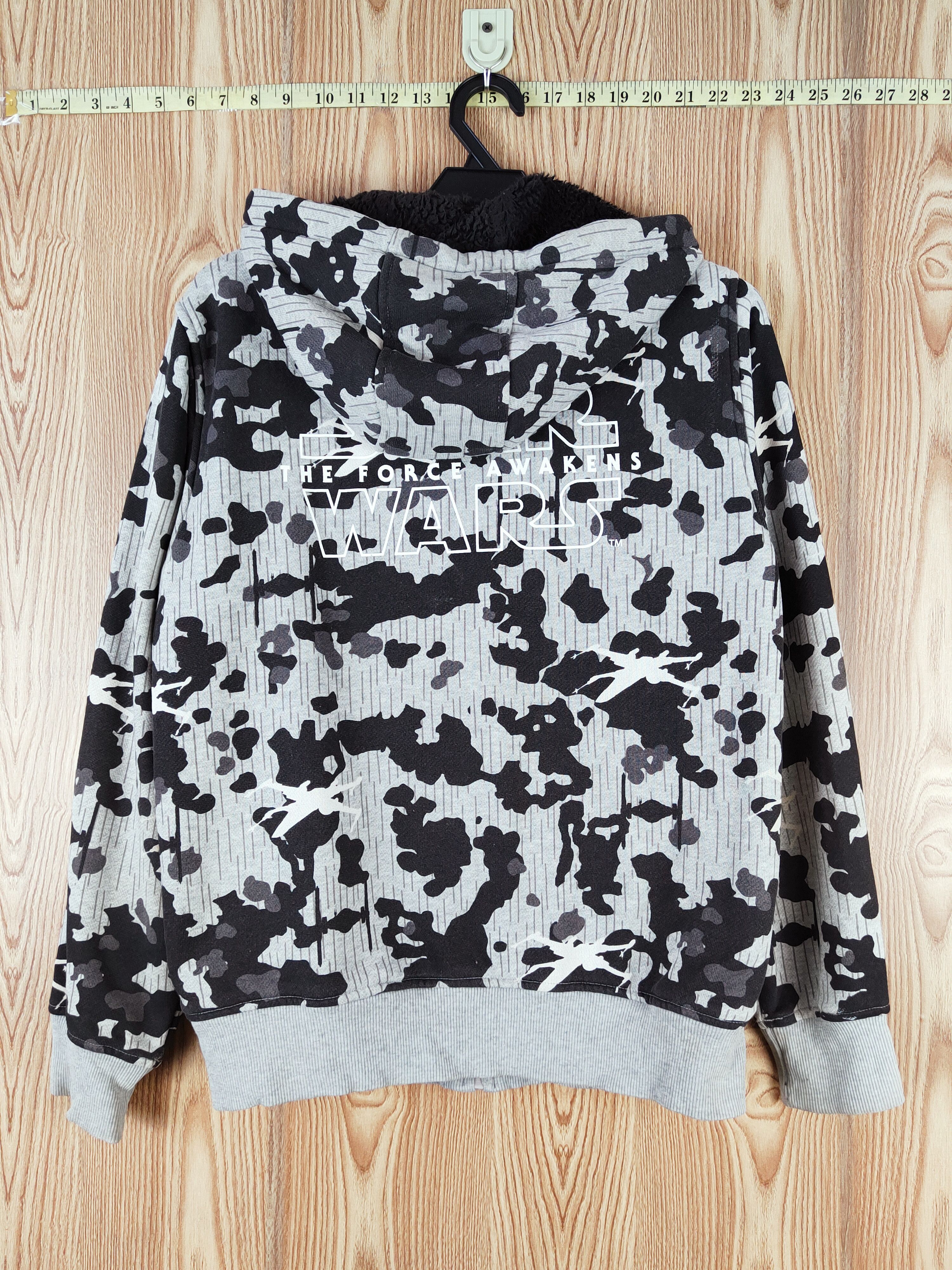 Star Wars Uniqlo-Star Wars fleece camo Hoodie Sweaters #W574 Size US M / EU 48-50 / 2 - 10 Thumbnail