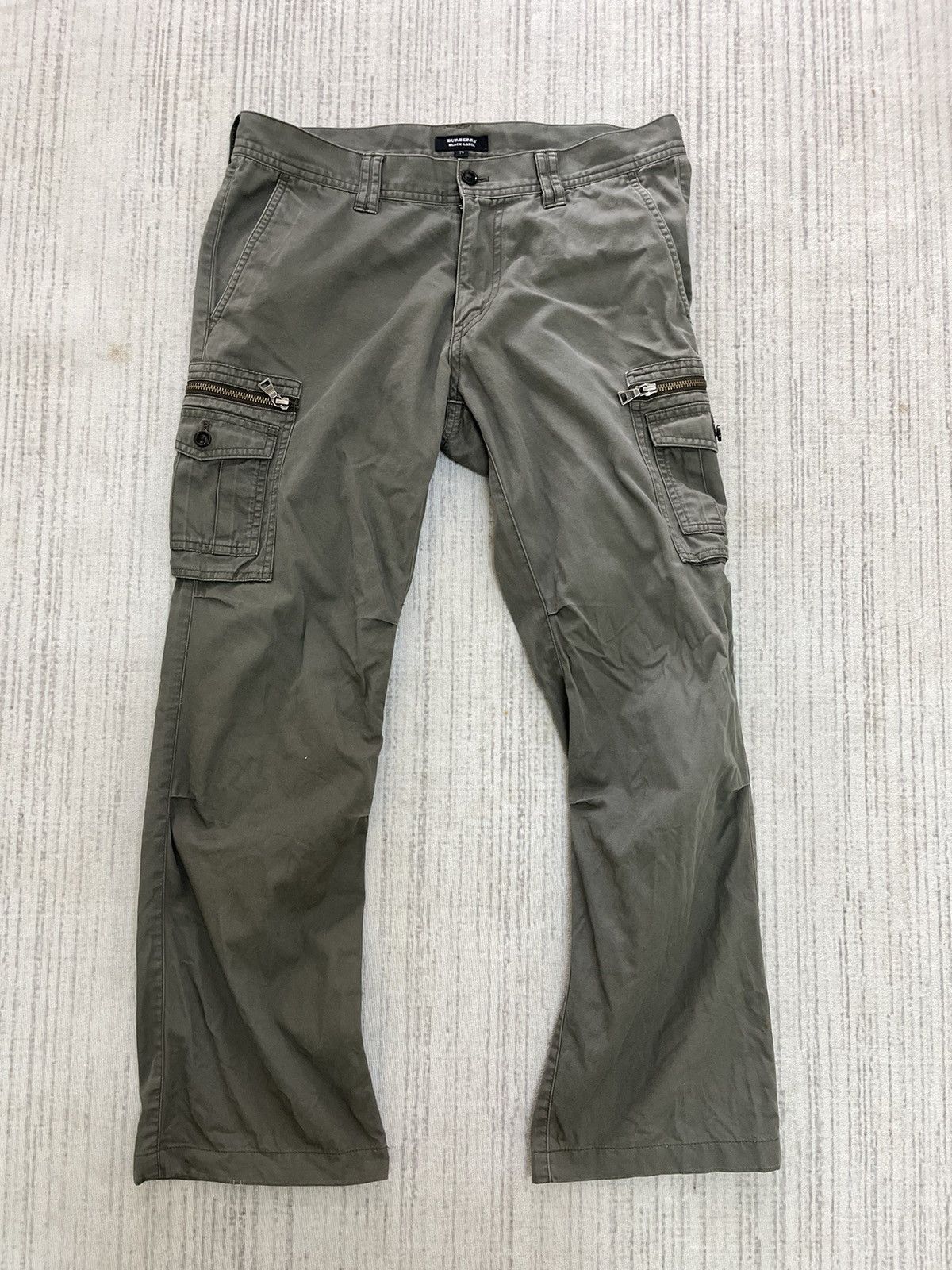 Burberry Burberry cargo pant multi pocket Size US 33 - 1 Thumbnail