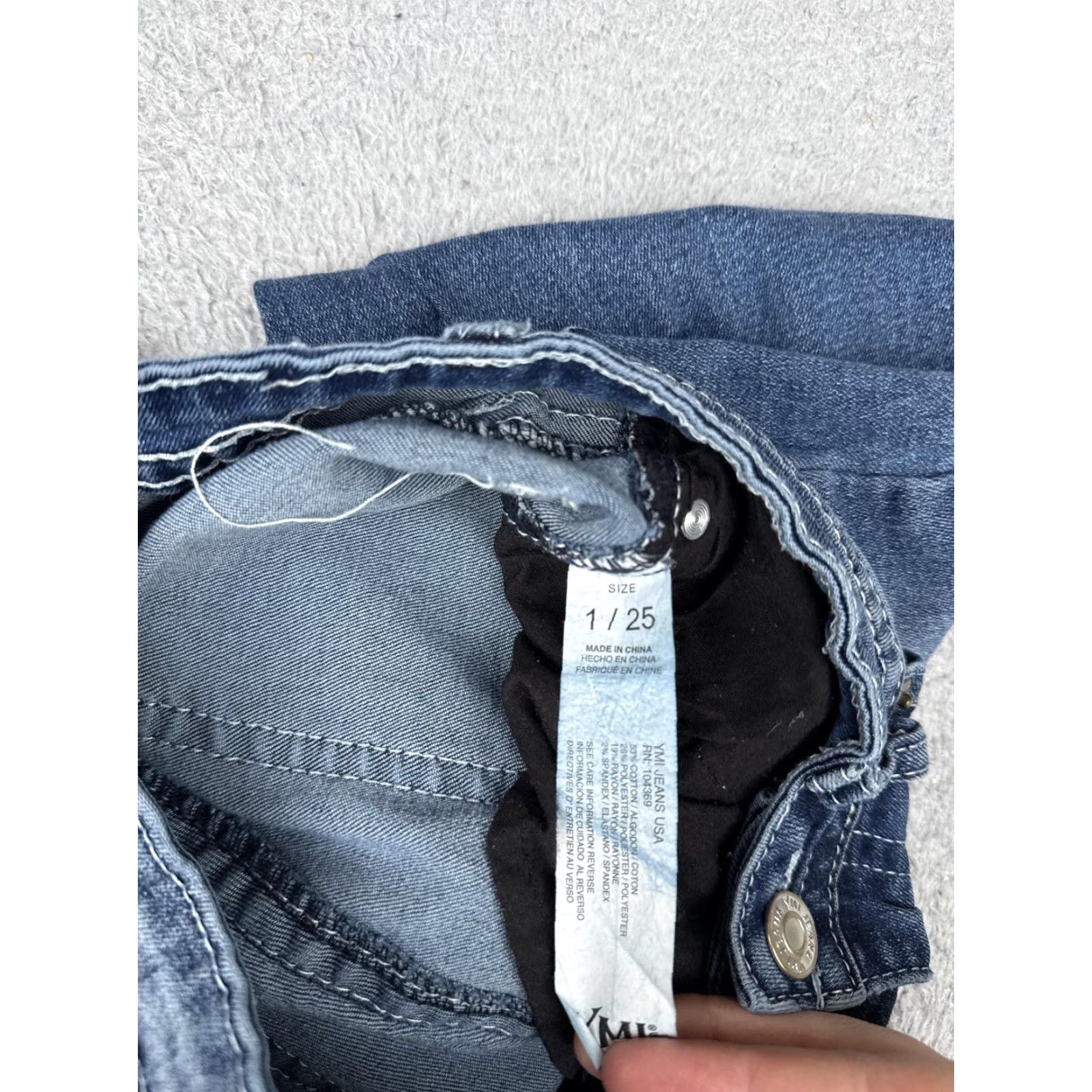 Vintage YMI Bootcut Jeans Juniors 1 Blue Med Wash Low Rise Stretch Distressed 24x30 Womens Jeans 90s Bohemian Size 25" / US 0 / IT 36 - 7 Thumbnail