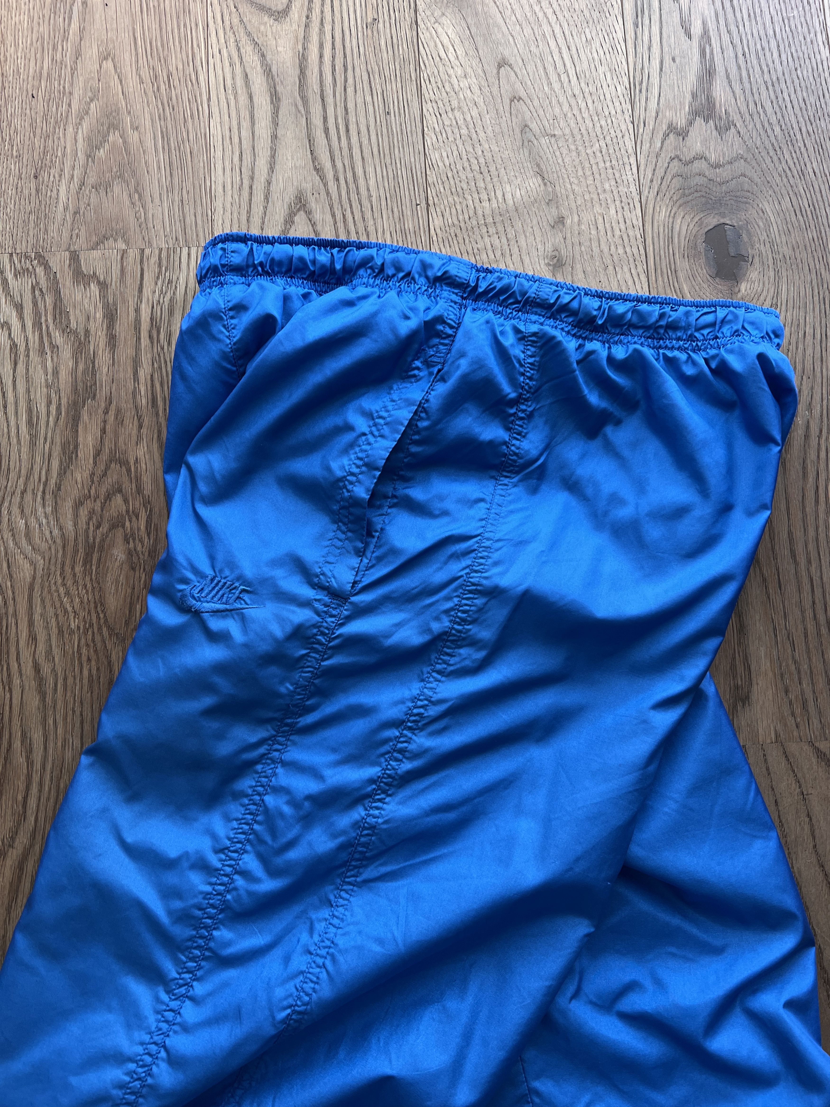 Nike Nike VTG 90s nylon retro navy blue track pants baggy swoosh Size US 32 / EU 48 - 9 Thumbnail