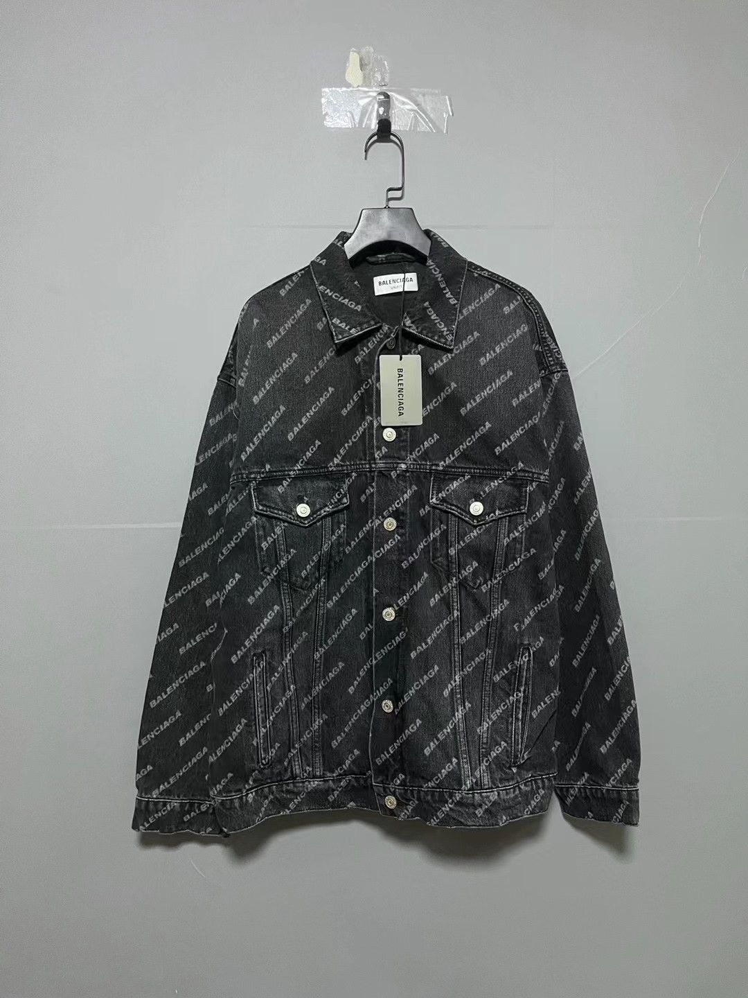 Balenciaga Balenciaga makes old bullet screen full of logo denim jacke Size US XS / EU 42 / 0 - 1 Thumbnail
