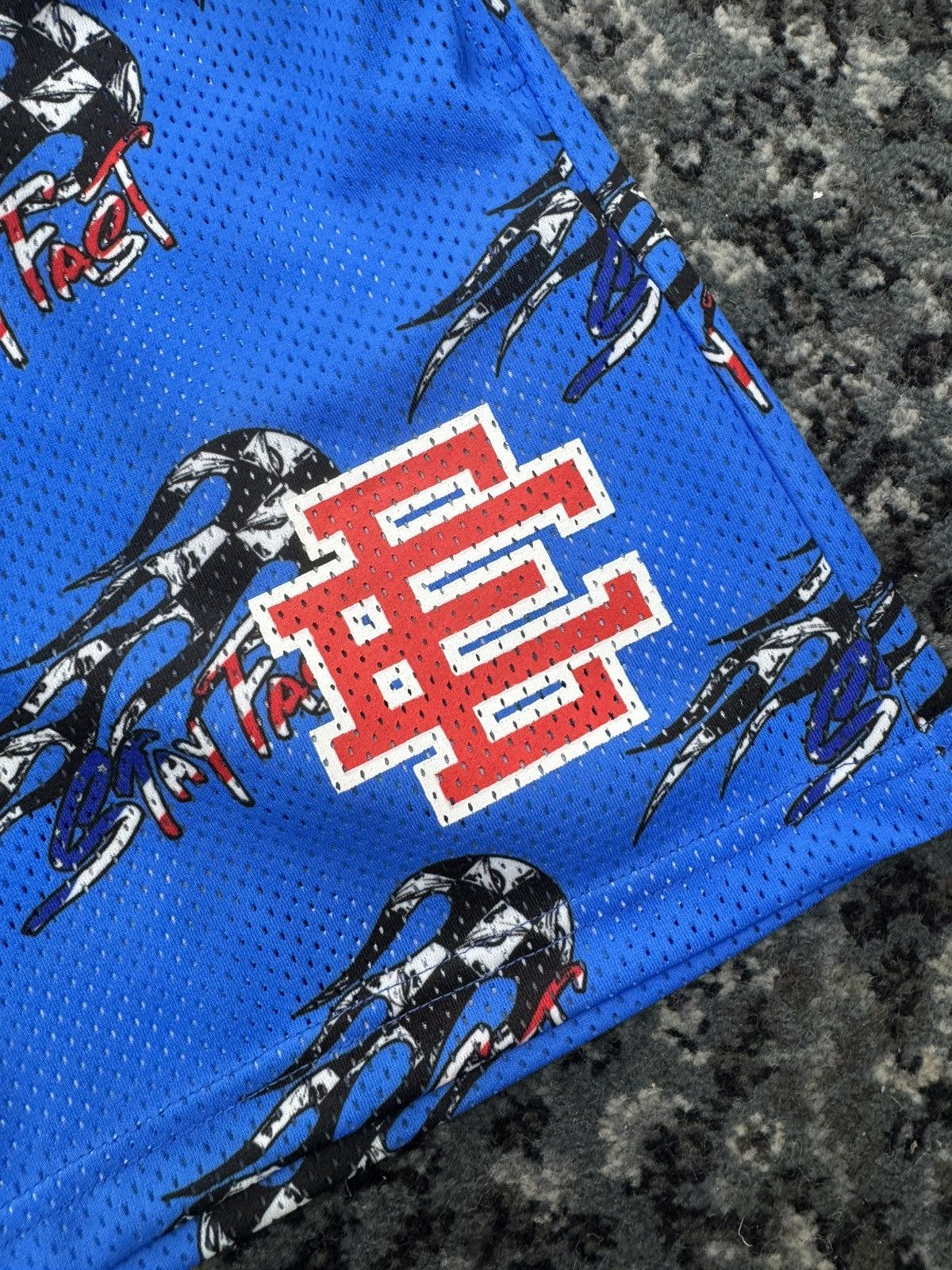 Eric Emanuel Eric Emanuel Matty boy stay fast shorts Size US 33 - 2 Thumbnail