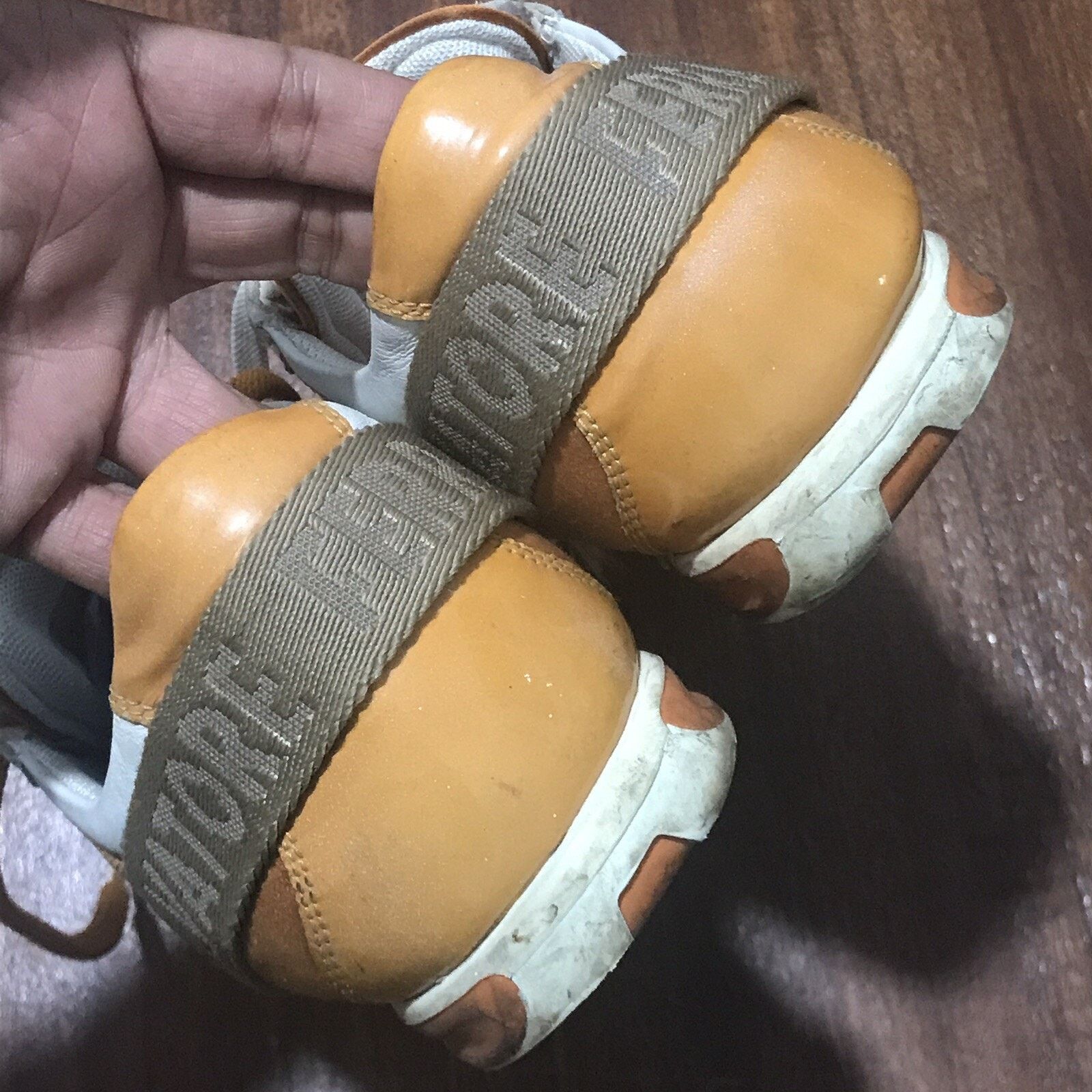 Salvatore Ferragamo Salvatore Ferragamo Sneaker leather Shoes Made Italy orange Size US 10 / EU 43 - 12 Thumbnail