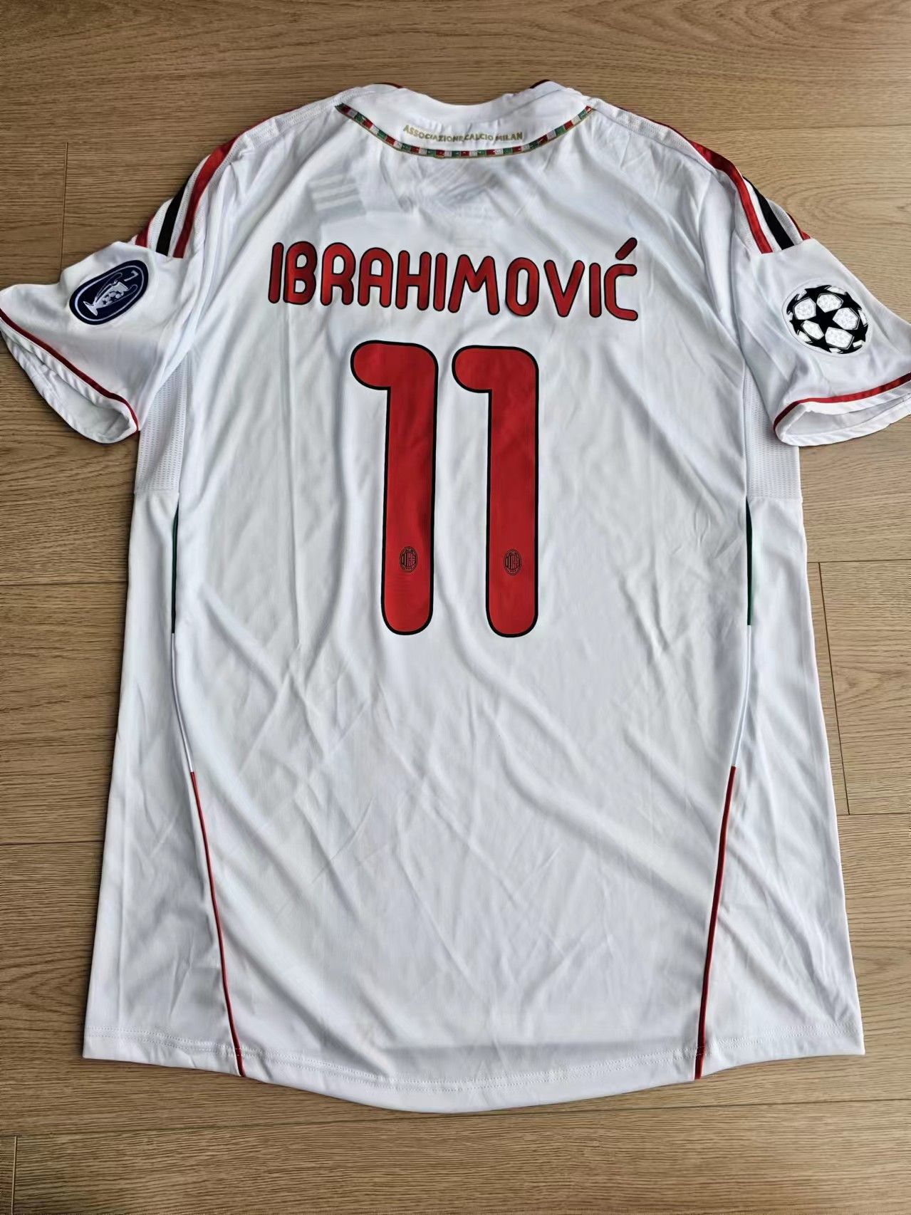 Other 2011 2012 AC Milan #11 Ibrahimović Jersey Away Size US L / EU 52-54 / 3 - 1 Thumbnail