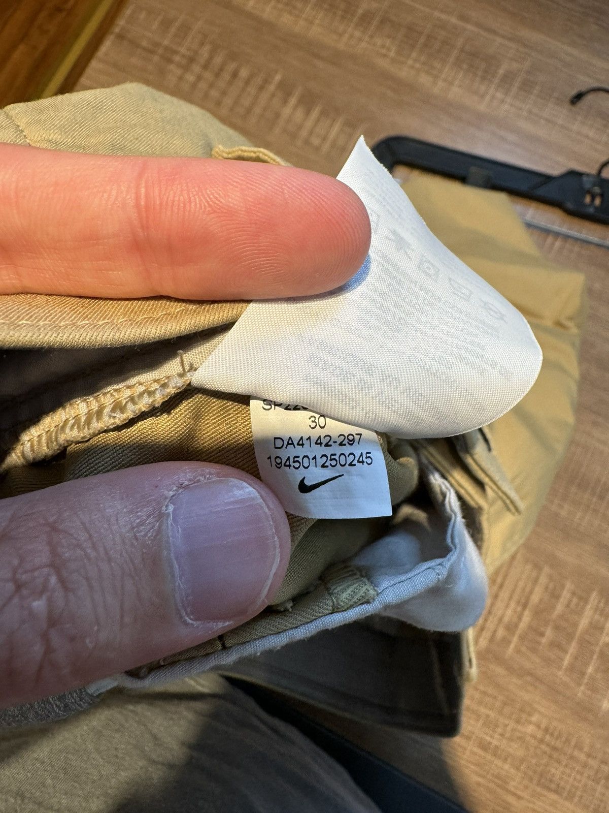 Nike Nike Shorts Mens 30 Beige Dri Fit UV Flat Front Golf Chino Size US 30 / EU 46 - 8 Thumbnail