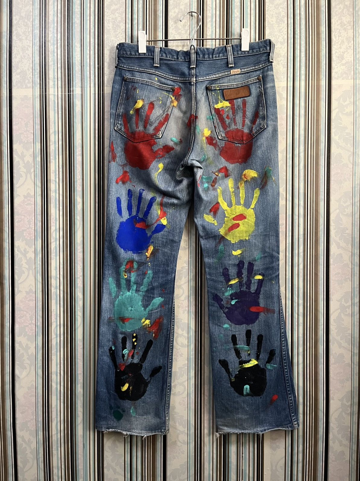 Wrangler 1990s Flared sanforized handprints splatter paint #H3 Size US 32 / EU 48 - 1 Thumbnail