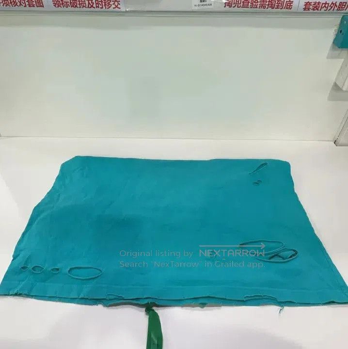 Balenciaga Balenciaga Distressed Logo Short Sleeve T. Size US XS / EU 42 / 0 - 7 Thumbnail