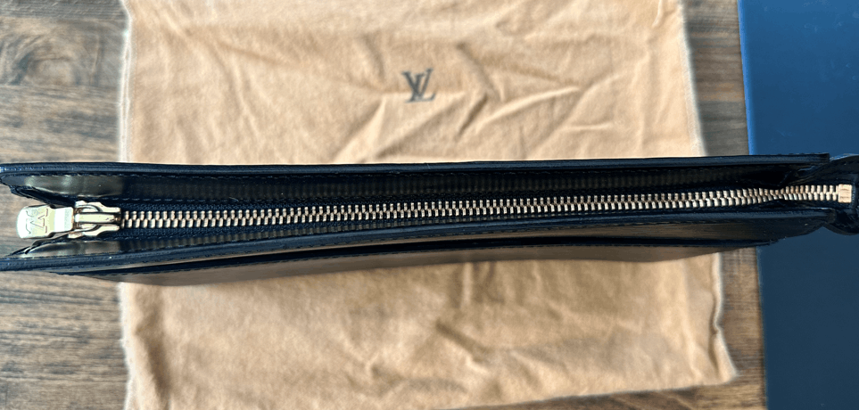Louis Vuitton Clutch Size ONE SIZE - 2 Thumbnail