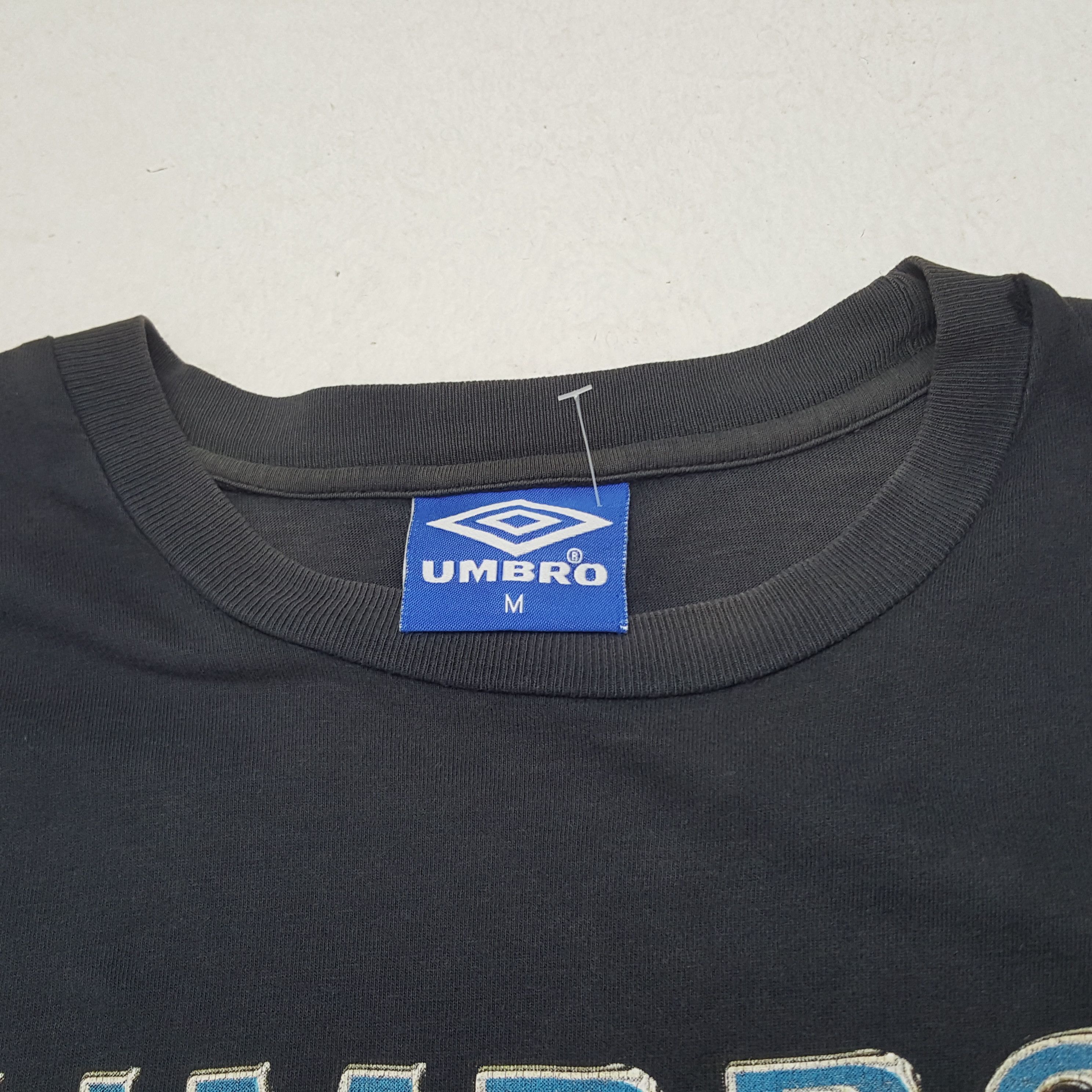 Pro Player × Umbro × Vintage Vintage Umbro England Alan Shearer Soccer Player Tshirt Size US L / EU 52-54 / 3 - 5 Thumbnail