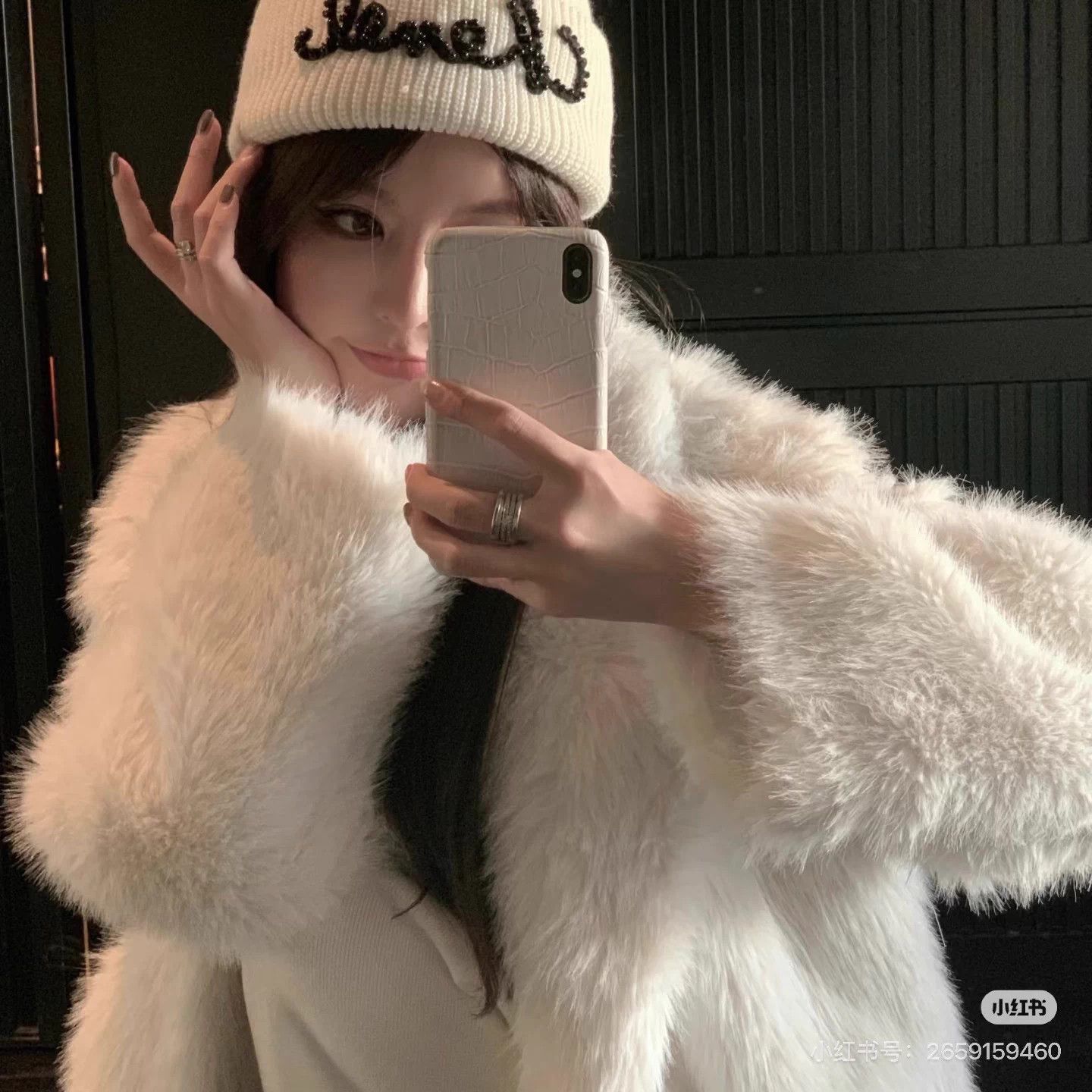 Chanel Chanel 21A White Black Pearl Emb Logo Beanie Size ONE SIZE - 7 Thumbnail