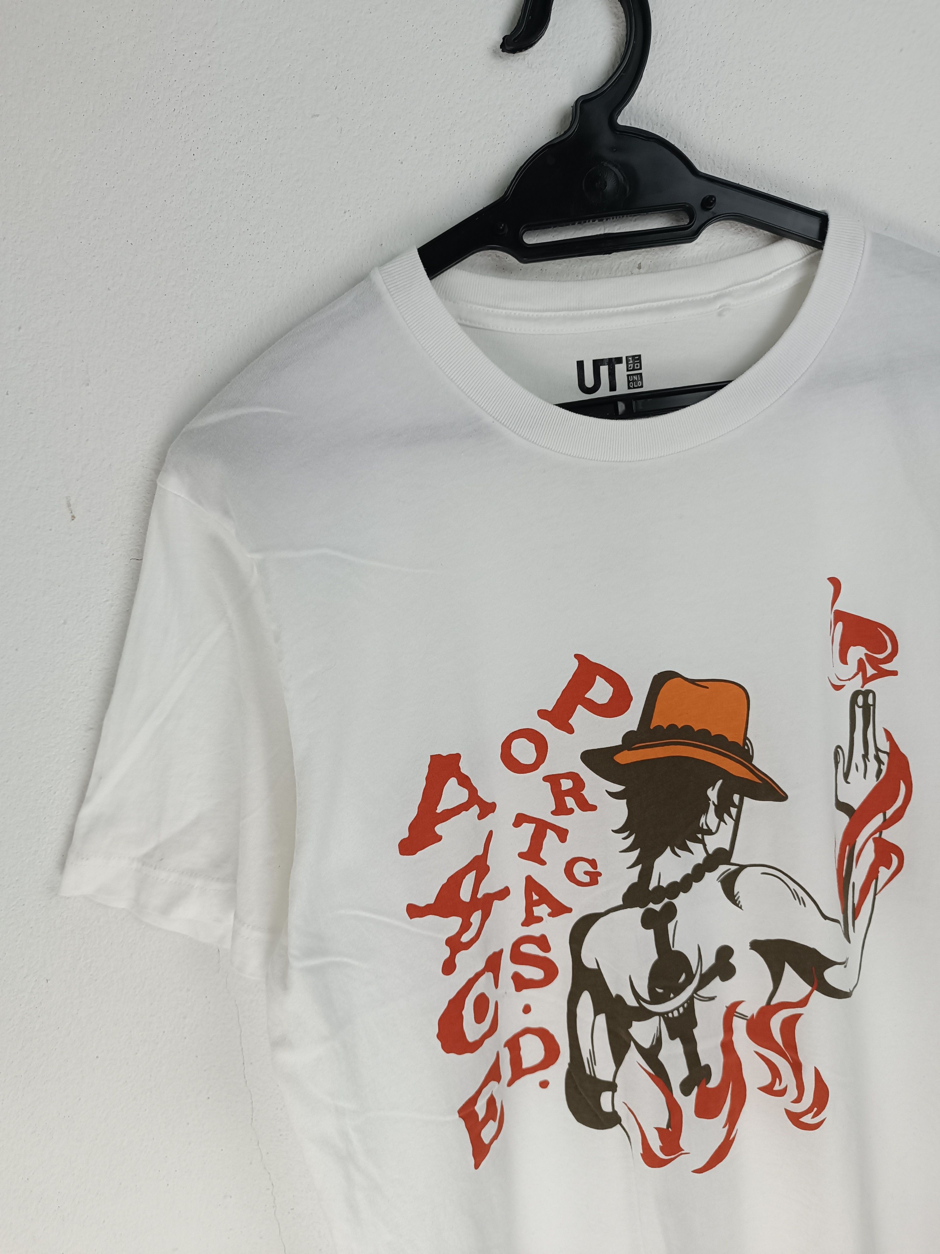 Anime VINTAGE ONE PIECE PORTGAS D ACE FIRE FIST LUFFY CHOPPER TEE Size US M / EU 48-50 / 2 - 5 Thumbnail