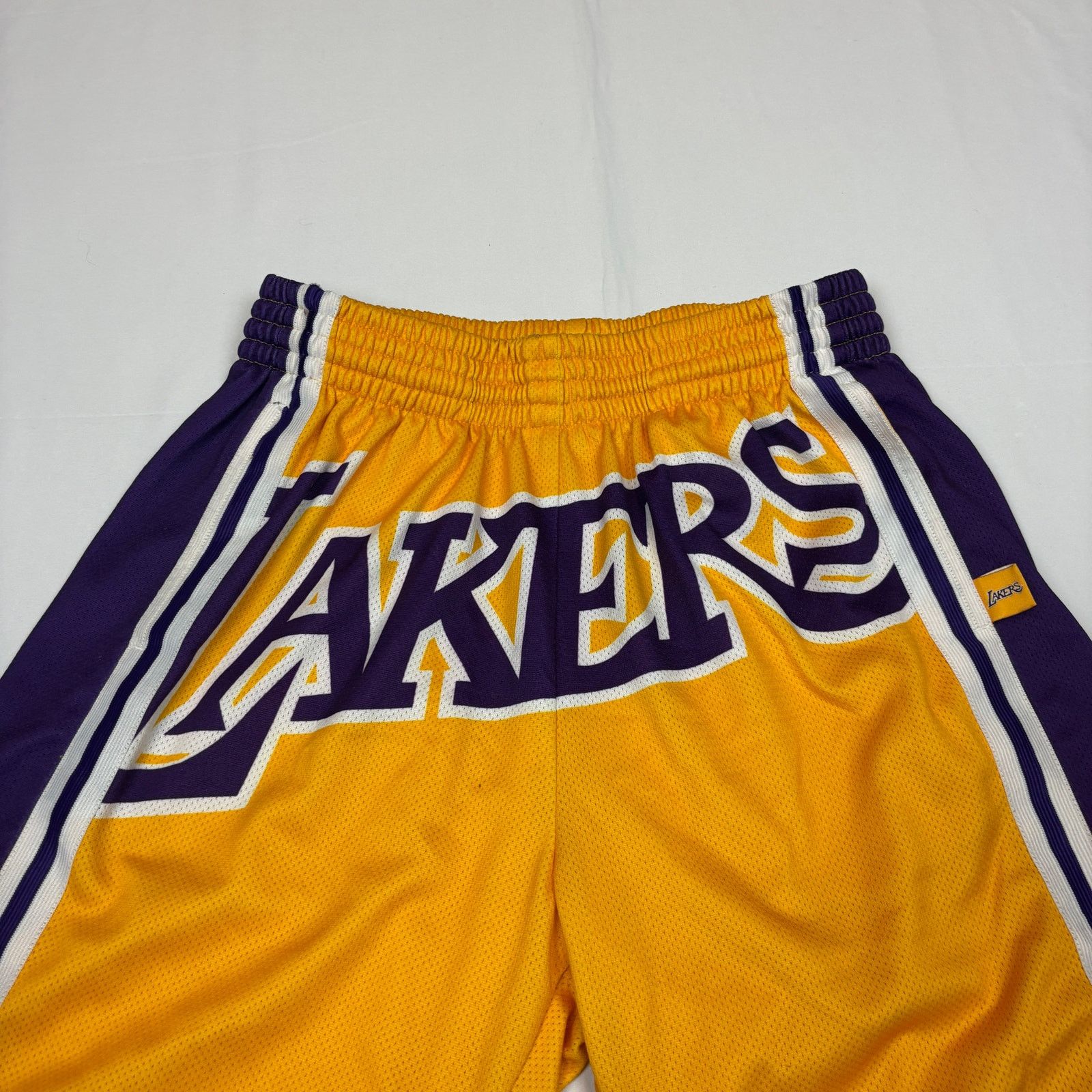 Mitchell & Ness LA Lakers Mitchell & Ness NBA Blown Out Shorts Basketball L Size US 32 / EU 48 - 2 Thumbnail