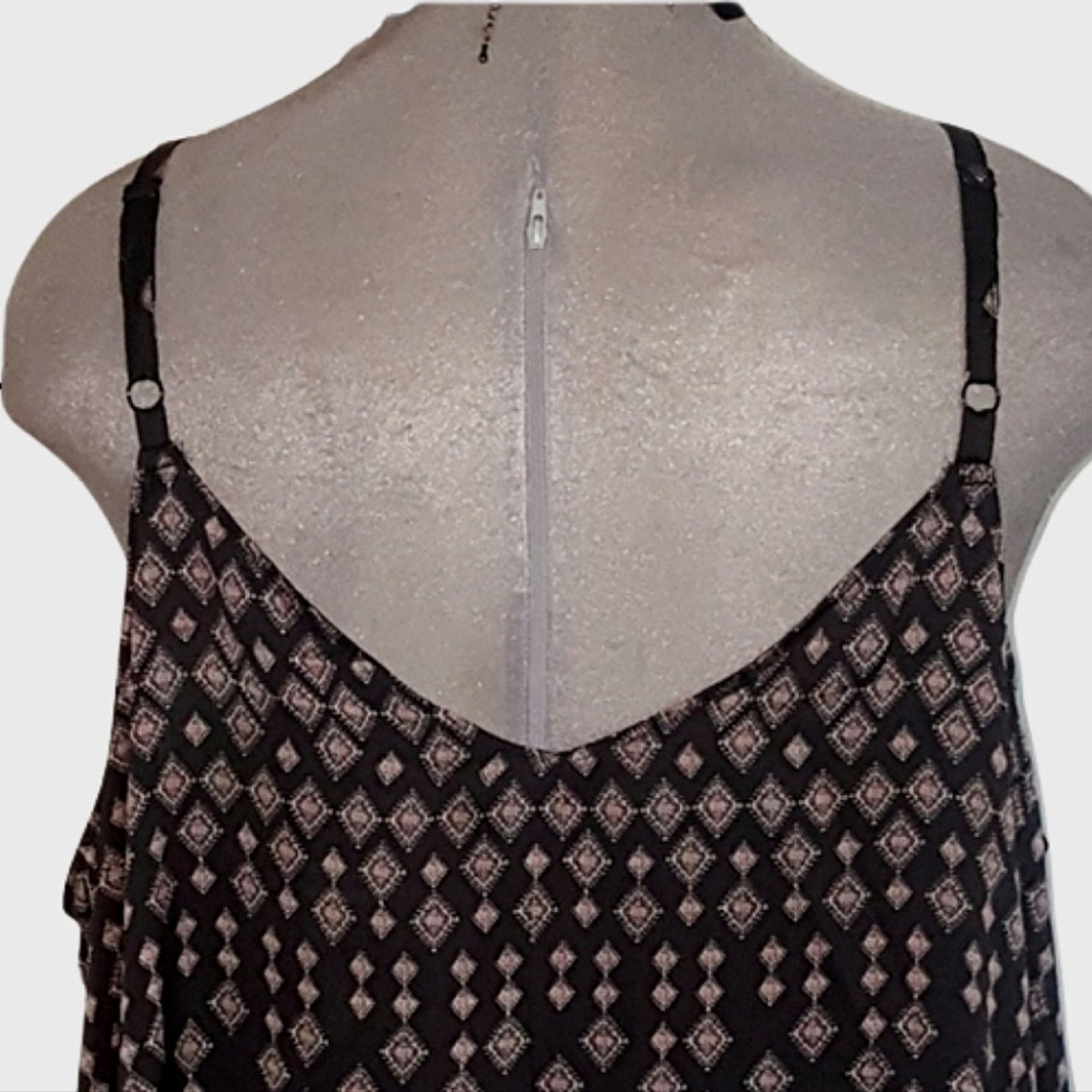 Torrid TORRID ☆ BLACK SATIN ☆ SWING CAMI TOP ☆ 4x ☆ NWT Size 4XL / US 24-26 - 6 Thumbnail