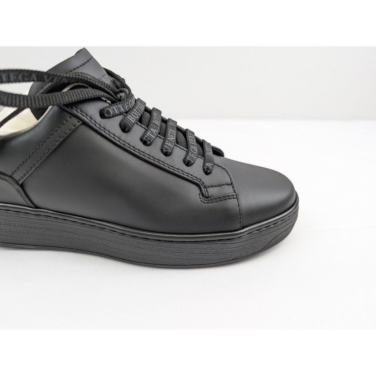 Bottega Veneta o1rshd1 Bolt Calf Low-Top Sneakers in Nero Size US 6 / EU 39 - 5 Thumbnail