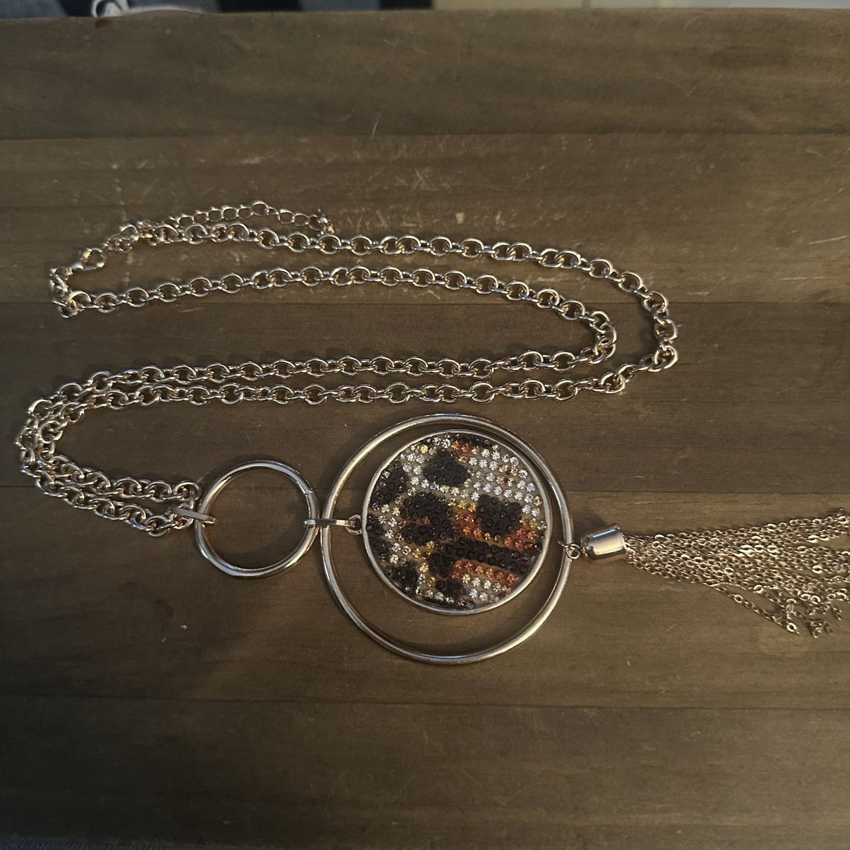 Other Long gold rhinestone leopard print medallion tassel necklace Size ONE SIZE - 2 Thumbnail