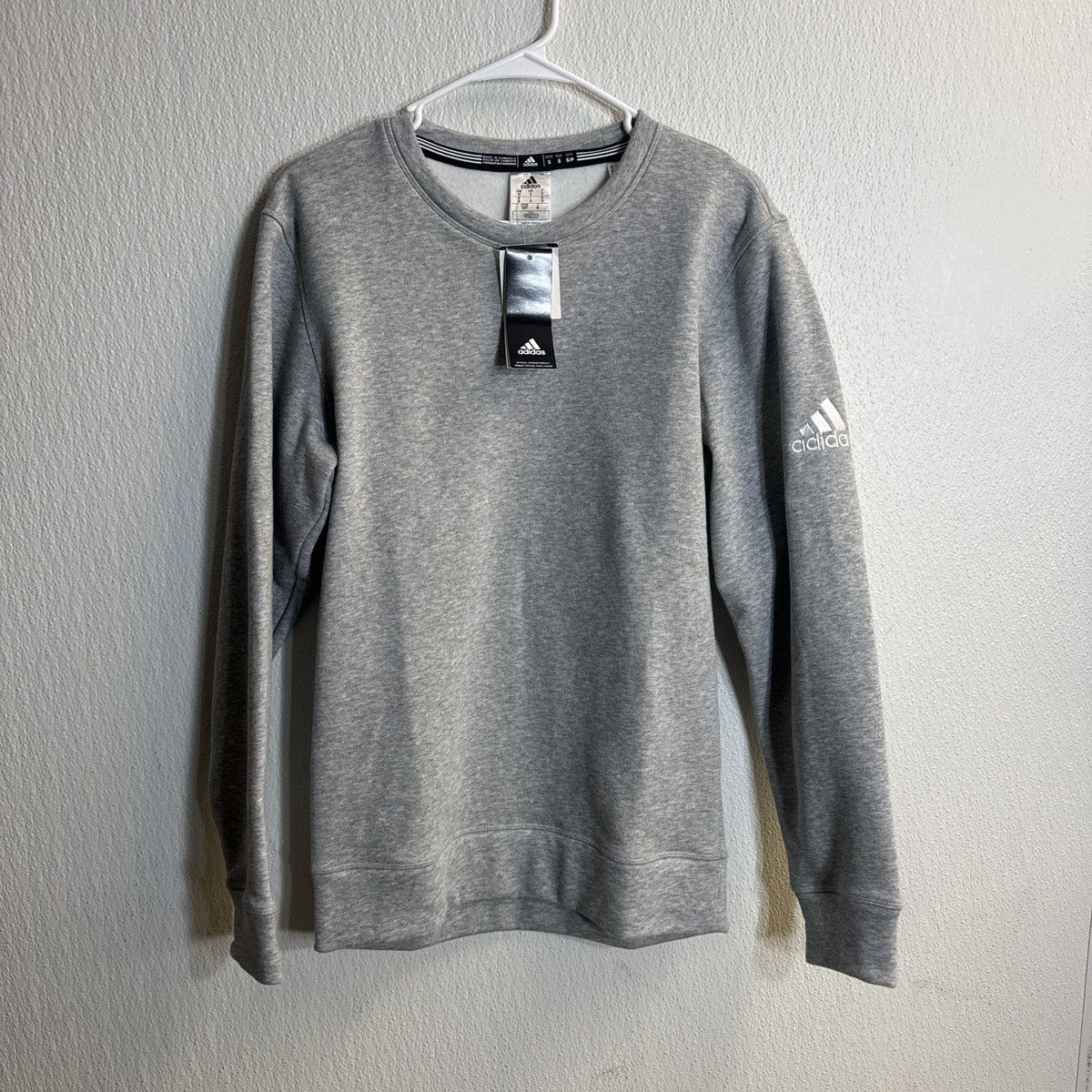 Adidas Adidas grey & white sweatshirt size small Size US S / EU 44-46 / 1 - 1 Thumbnail