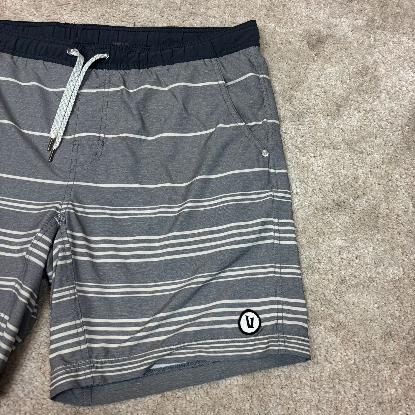 Vuori Vuori 7" Shorts Mens Size 38 Gray Striped Lined Kore Hybrid Size US 38 / EU 54 - 2 Thumbnail
