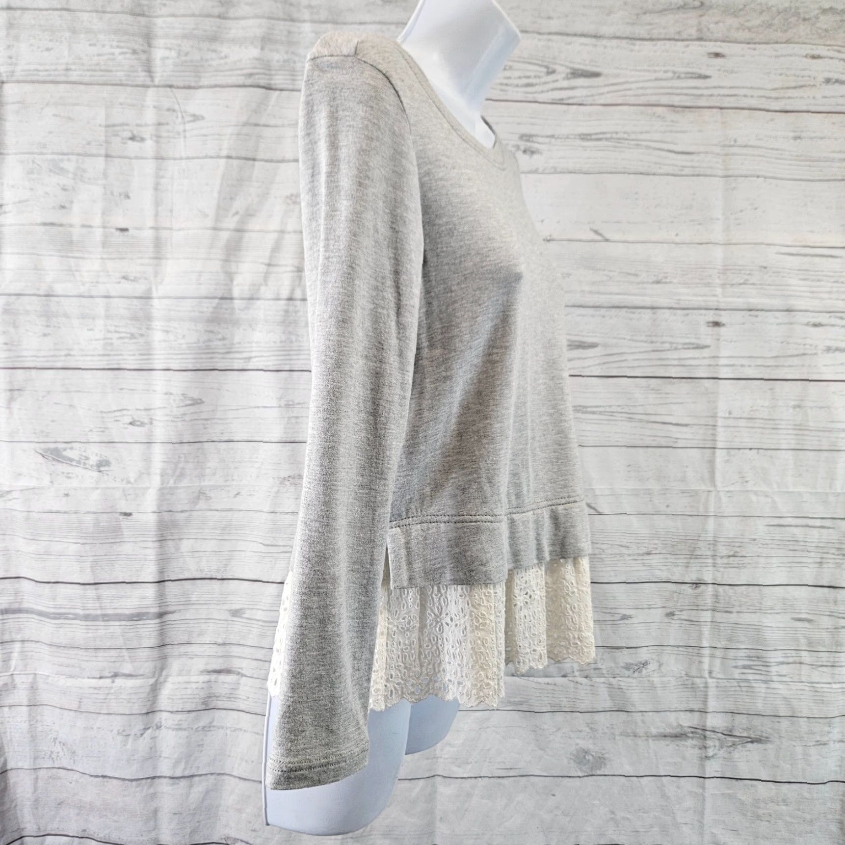 Rebecca Taylor VINTAGE Rebecca Taylor Womens Top XS Gray Ivory Eyelet Hem Modal Blend Long Sleeve Size XS / US 0-2 / IT 36-38 - 3 Thumbnail