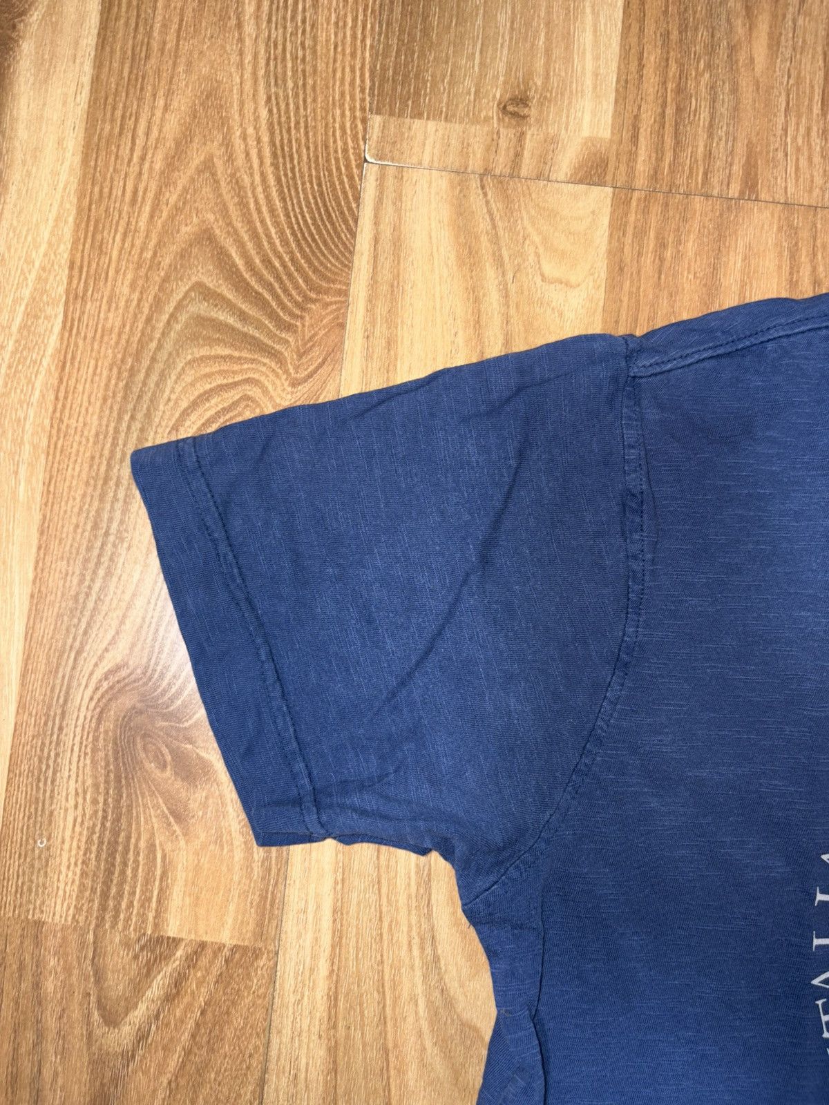 Vintage Vintage Italian Navy Aviazione Navale call sign VIPER Tee Size US XS / EU 42 / 0 - 3 Thumbnail