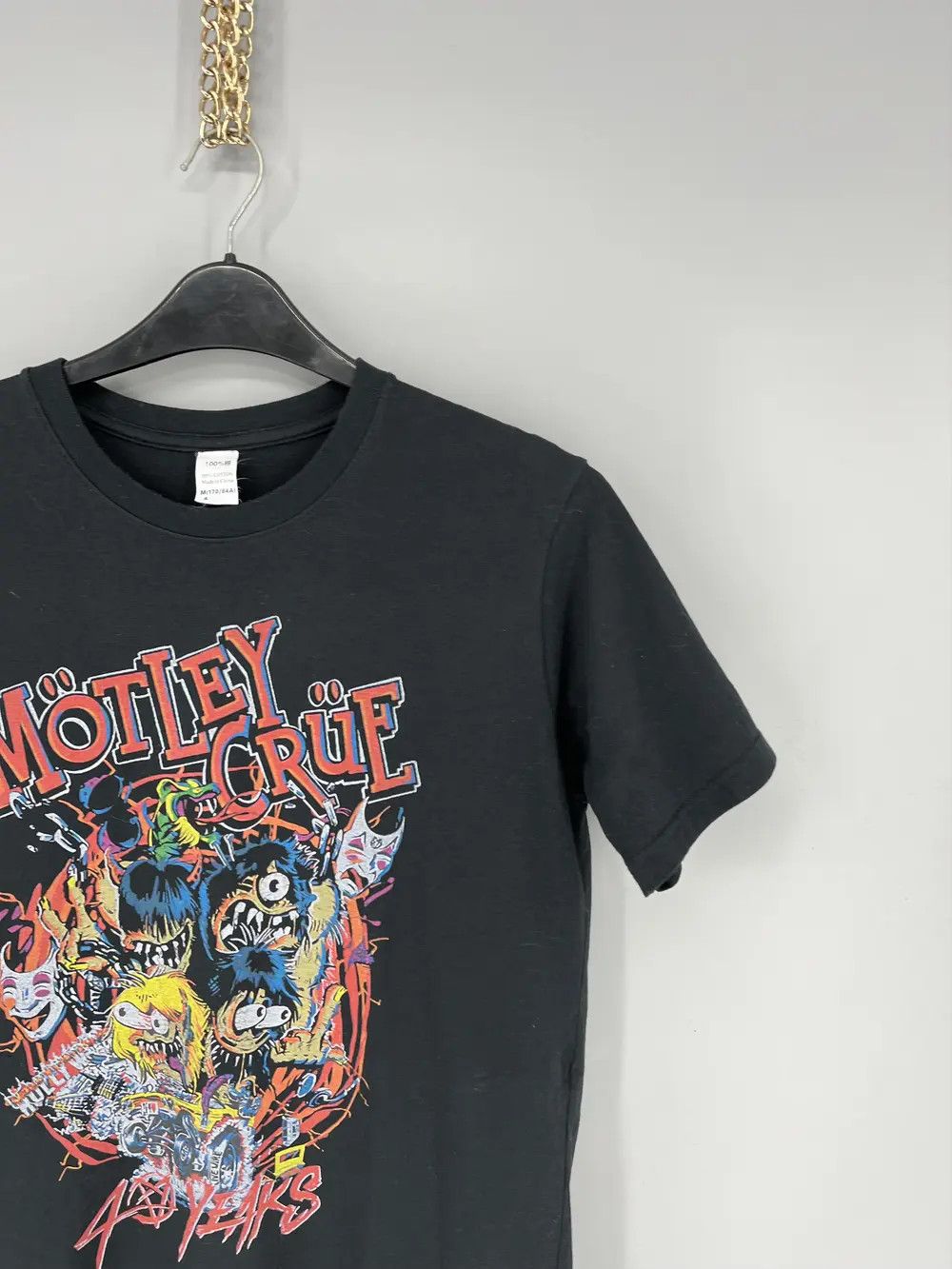 Band Tees Vintage Y2K Motley Crue Tour Tee Band Rock T Shirt Size US M / EU 48-50 / 2 - 5 Thumbnail