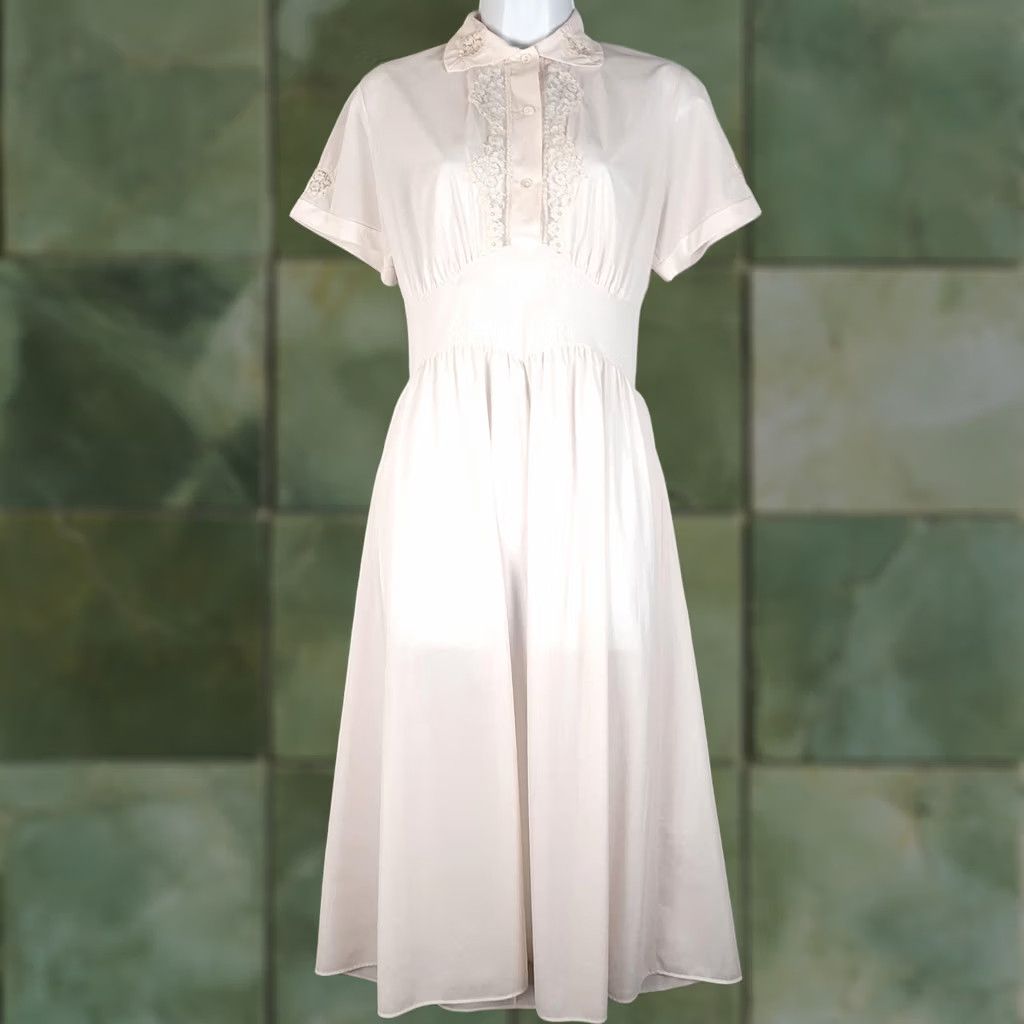Vintage VINTAGE Slip Gown Womens 32 Pink Nylon Heart Lace Collar Coquette Romantic 70s Size ONE SIZE - 1 Thumbnail