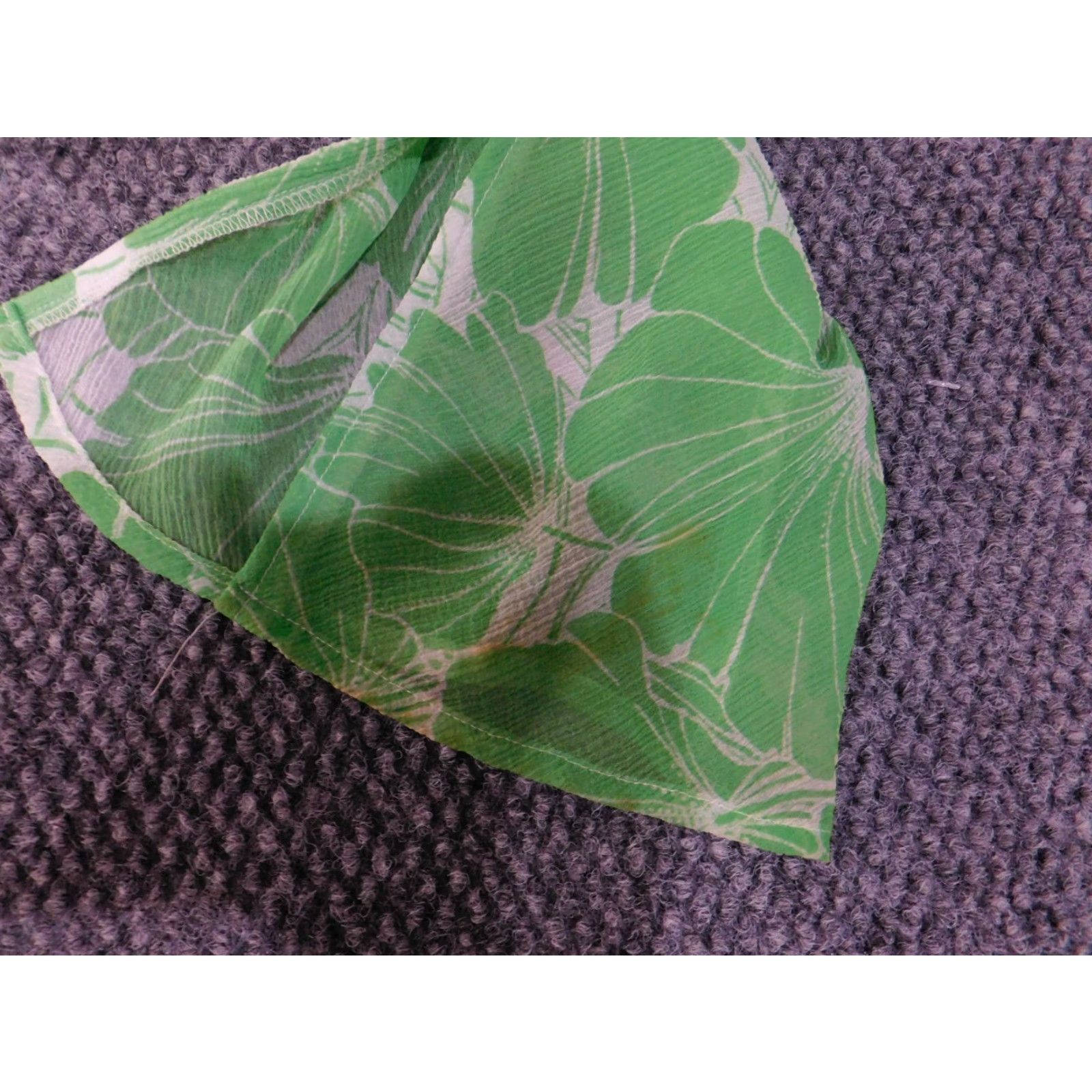 Ann Taylor Loft Blouse XL Green Floral V-Neck Long Sleeve Pullover Lightweight Womens Knit Polyester Casual Ann Taylor Loft Size XL / US 12-14 / IT 48-50 - 6 Thumbnail