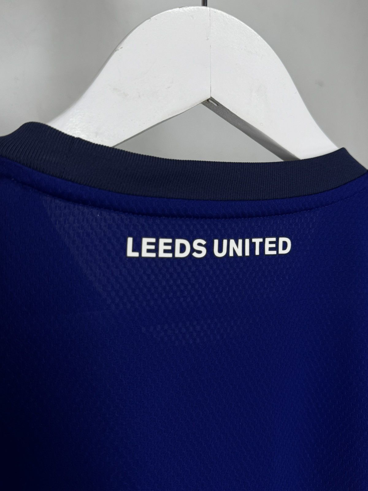 Adidas Adidas Leeds United 2021/22 Away Football Shirt Size US L / EU 52-54 / 3 - 11 Thumbnail