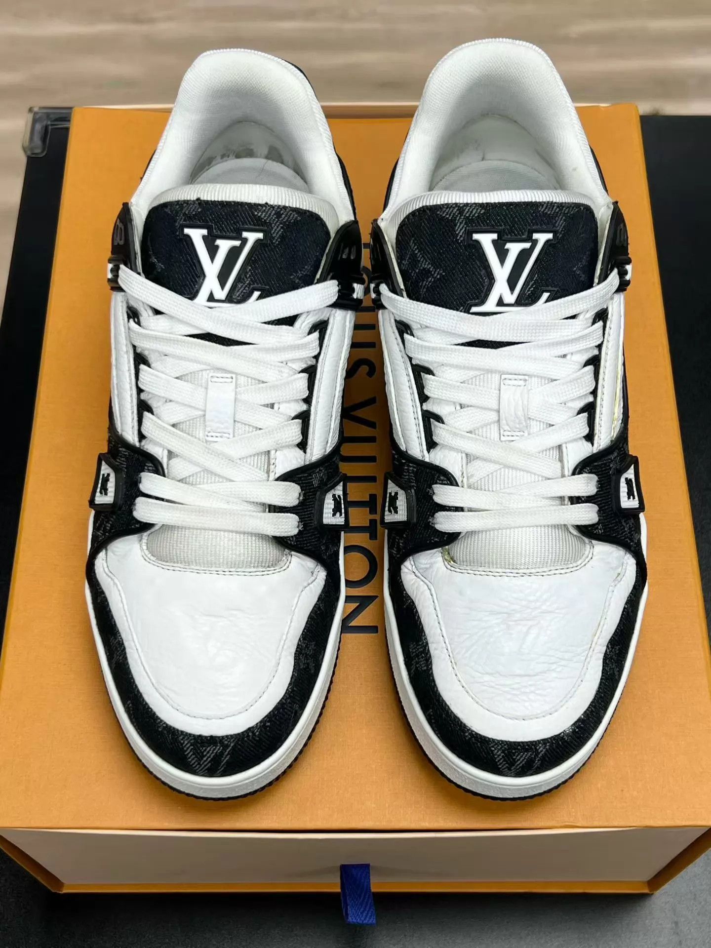 Louis Vuitton LV TRAINER Black White Denim Panda UK7 Size US 8 / EU 41 - 3 Thumbnail