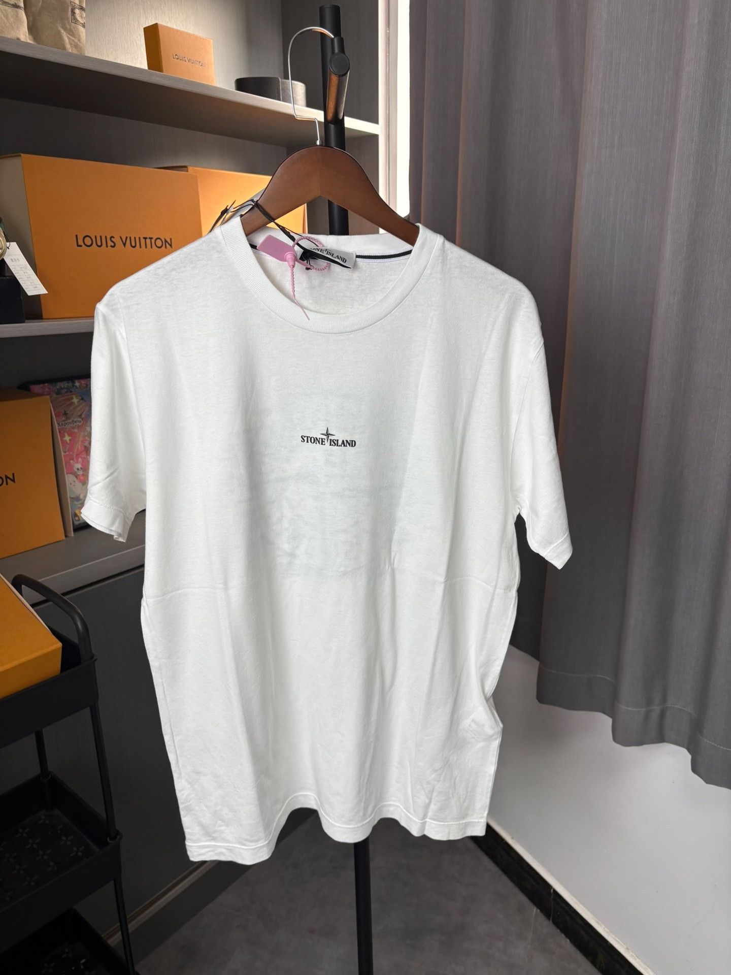 Stone Island Stone Island Printed White T-Shirt L Men Size US L / EU 52-54 / 3 - 1 Thumbnail