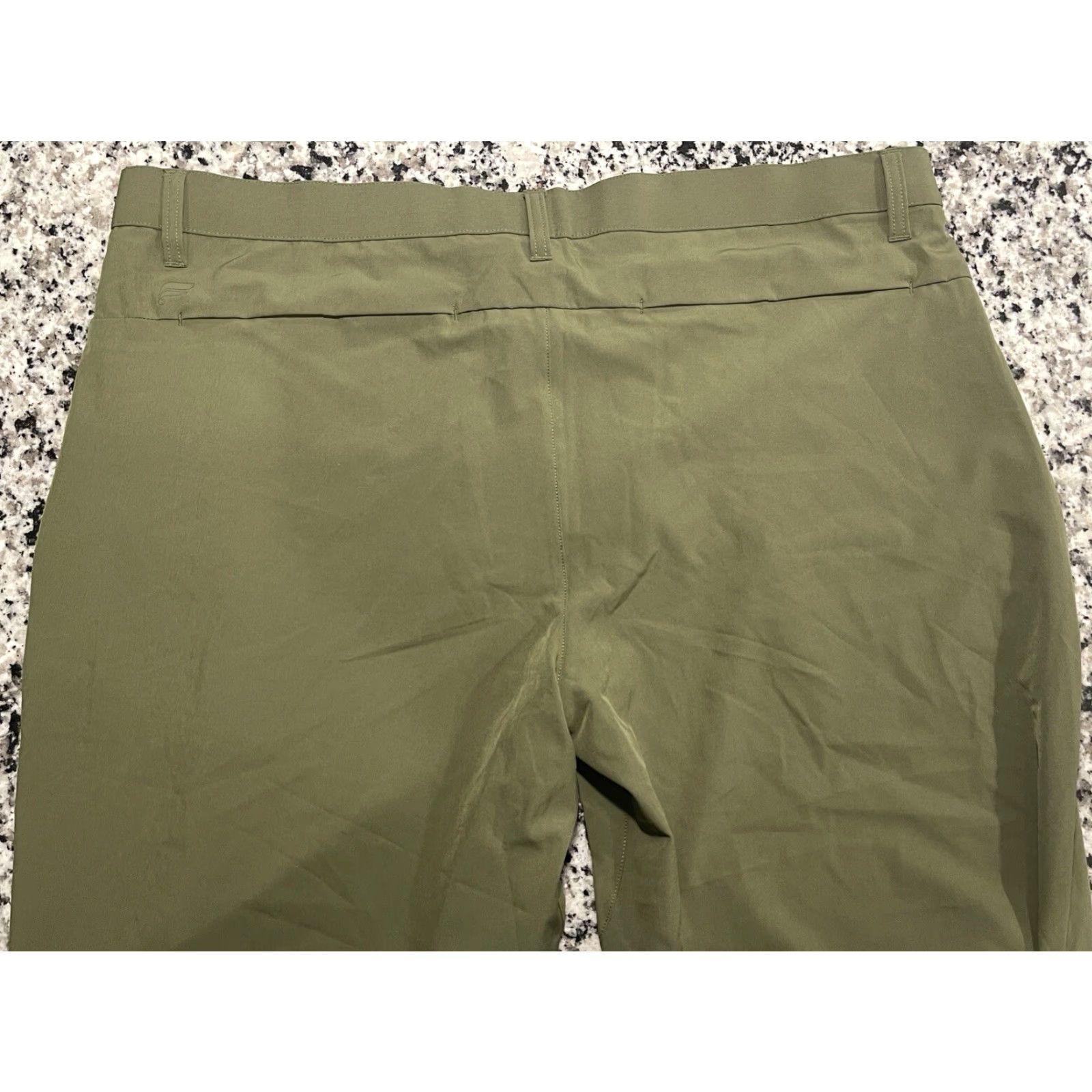 Fabletics Fabletics Pants Chino 39 Mens Regular Green Stretch Flat Front NWT Logo Casual Sports 31 Inseam 39 Waist Size US 39 - 7 Thumbnail