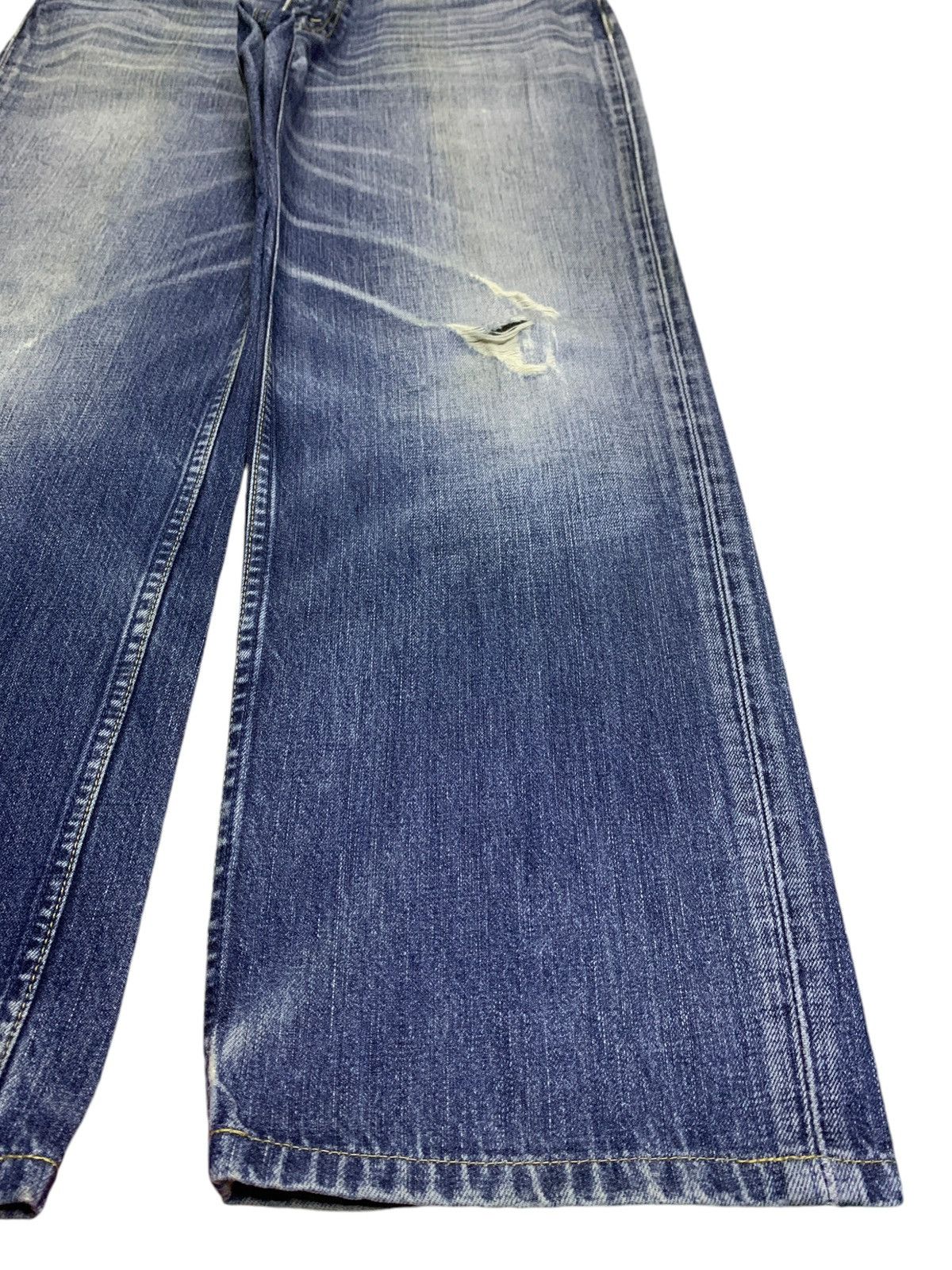 Levi's Vintage 90s Levis 502 Faded Wash Distressed Baggy Jeans Size US 32 / EU 48 - 7 Thumbnail