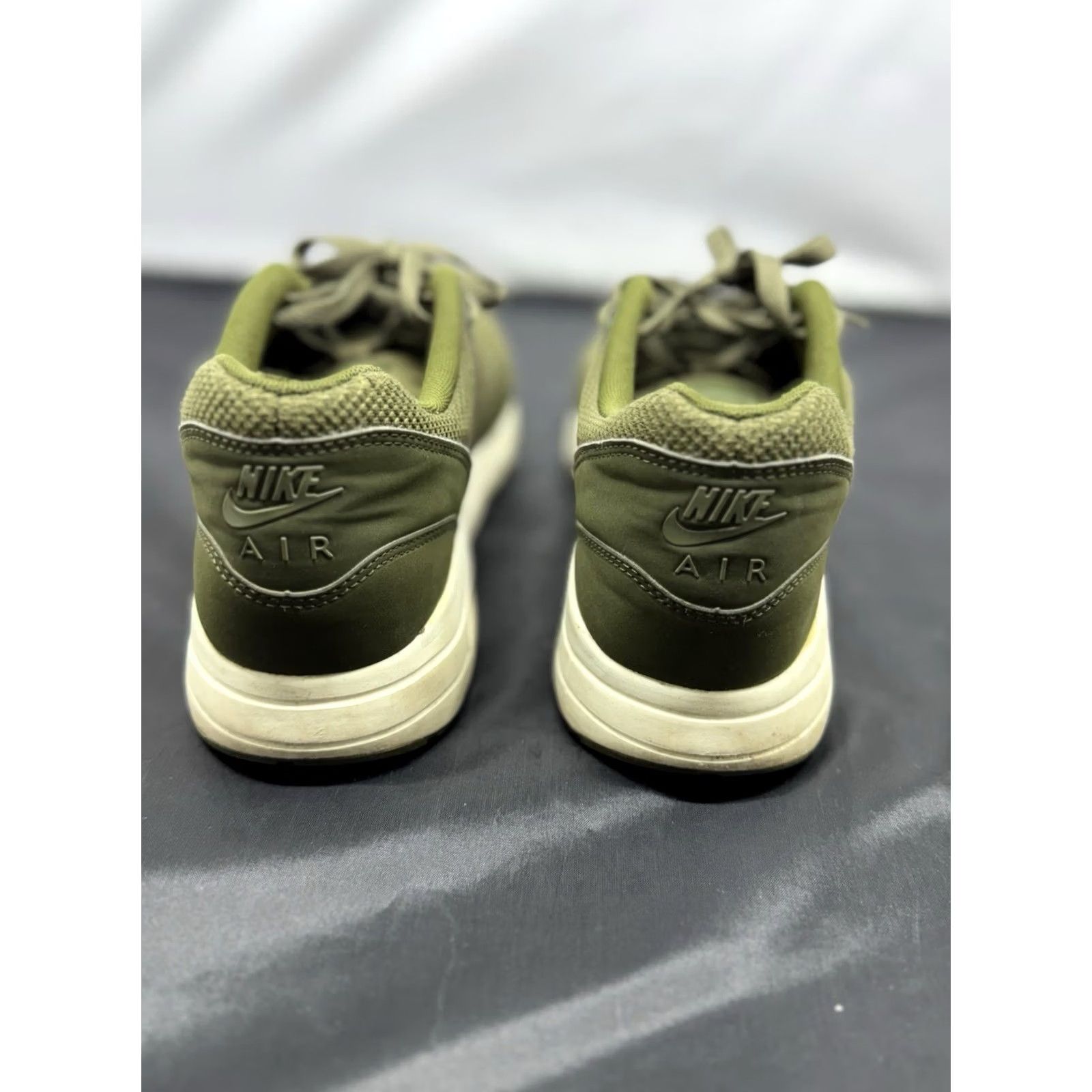 Nike Nike Air Max 1 Ultra 2.0 Essential Sneaker Mens 9.5 Medium Olive Green Running Size US 10 / EU 43 - 5 Thumbnail