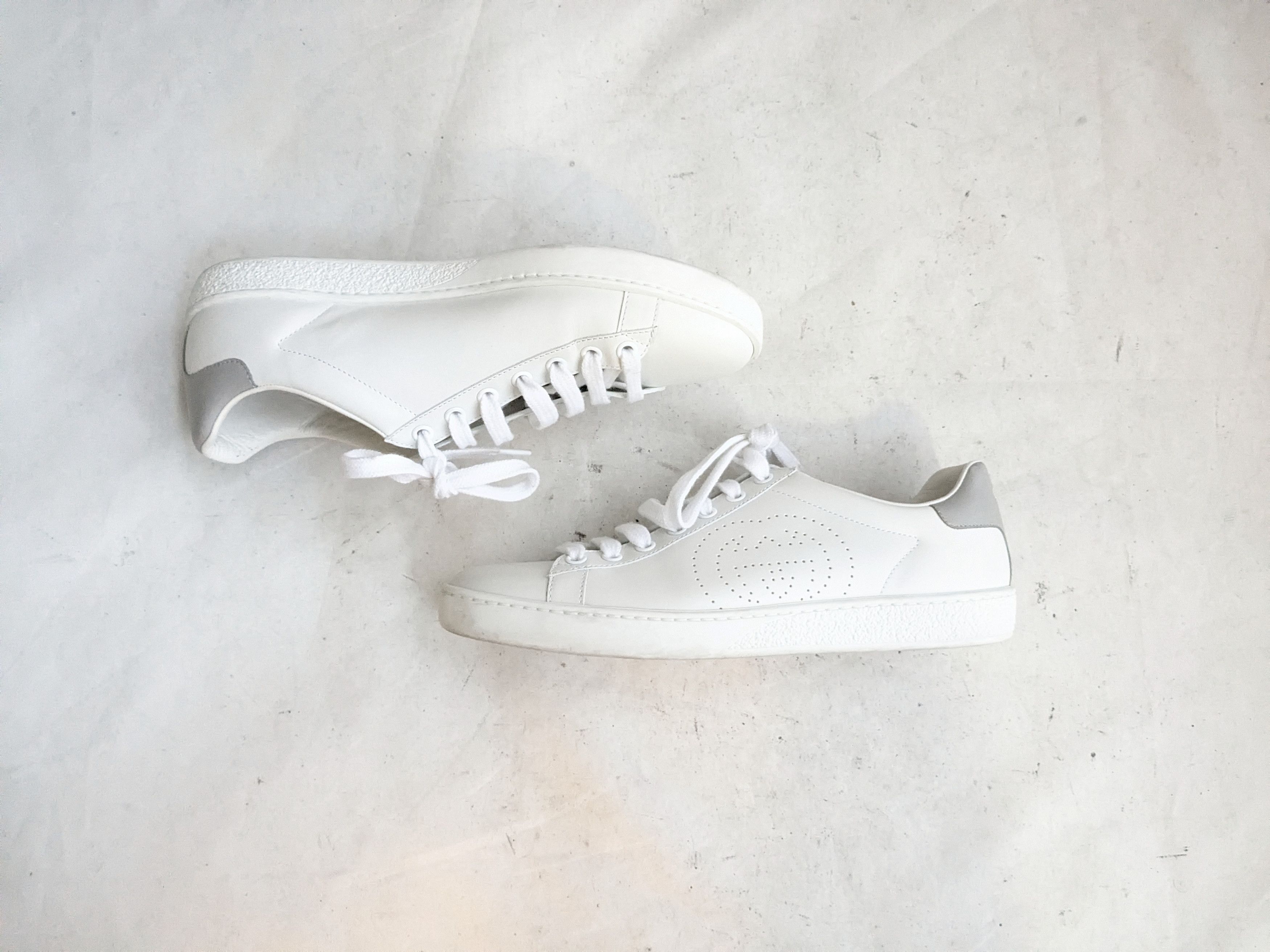 Gucci Women's Gucci Ace Sneakers White Interlocking G 7.5 37.5 Size US 7.5 / IT 37.5 - 1 Thumbnail