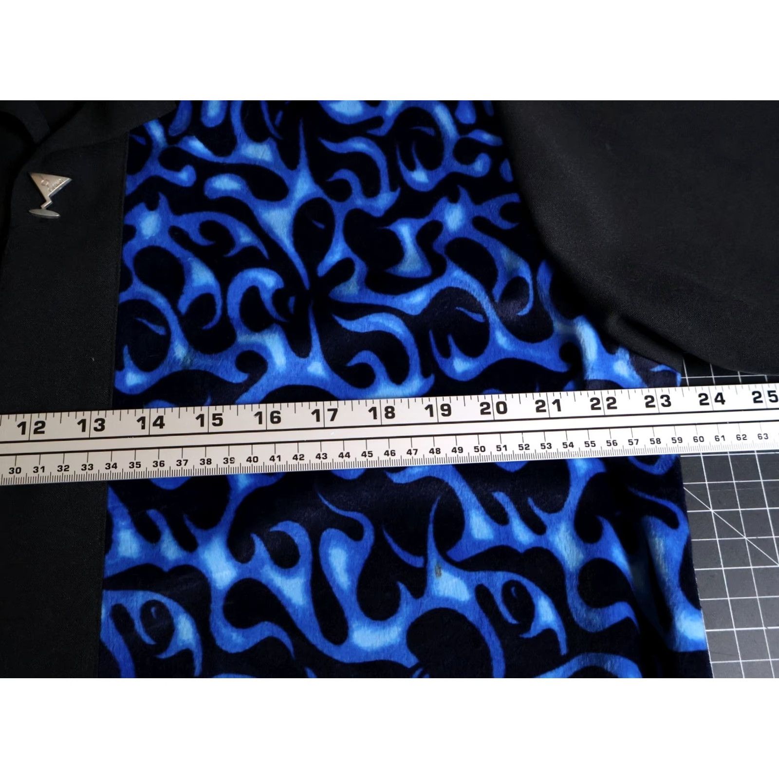 Velour VINTAGE Casino Wear Shirt Men's Large Black Blue Flame Velour Martini Buttons VTG Size US L / EU 52-54 / 3 - 5 Thumbnail