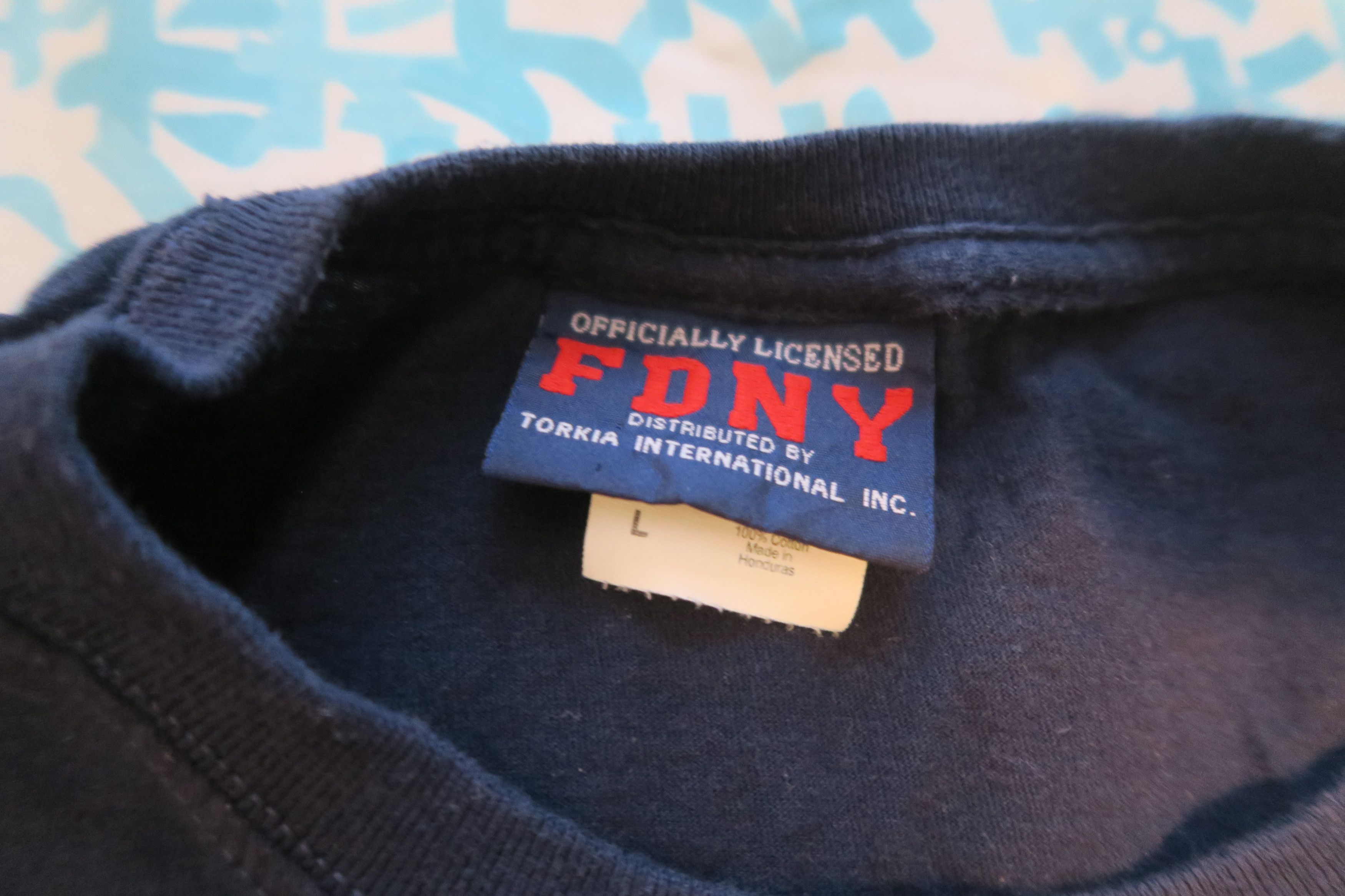 Vintage VTG 2006 Official FDNY T-Shirt Mens Large New York Fire Dept Size US L / EU 52-54 / 3 - 5 Thumbnail