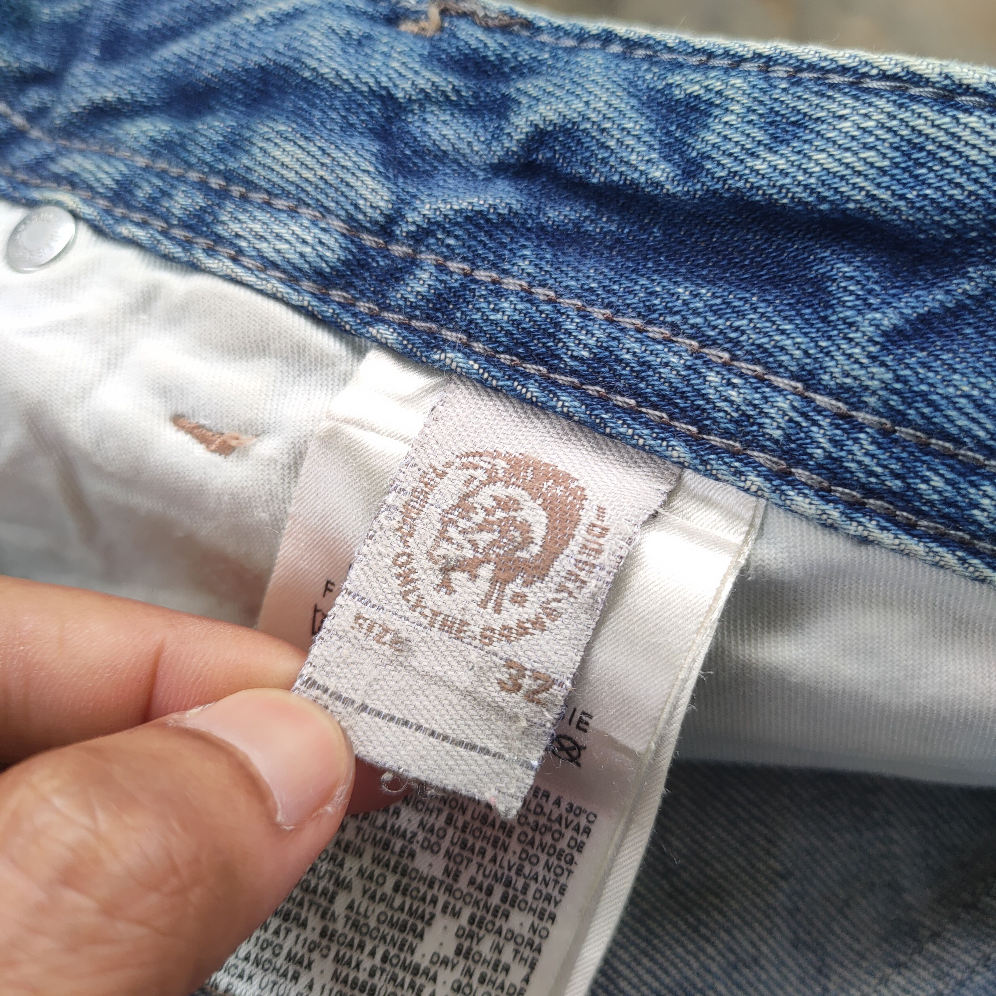 Diesel × Jean W32 VINTAGE DIESEL FADED WASH DISTRESSED JEAN DENIM PANTS Size US 32 / EU 48 - 12 Thumbnail