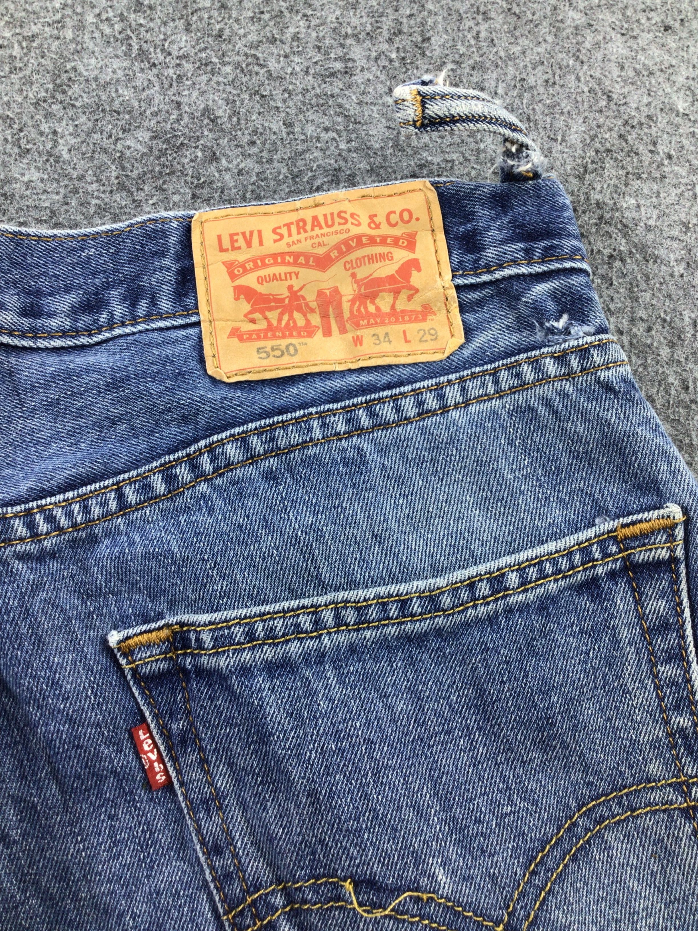 Levi's Vintage Levis 550 Jeans Faded Blue Wash Denim KJ285 Size US 34 / EU 50 - 5 Thumbnail