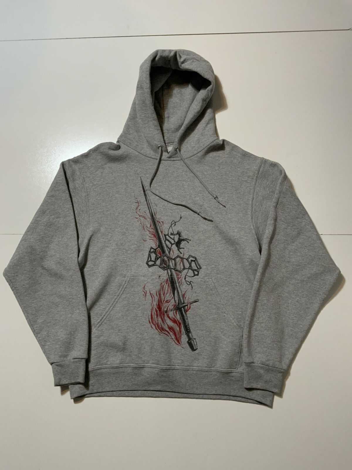 Other HBO LootCrate Game Of Thrones Full Of Terrors Sword Hoodie Size US M / EU 48-50 / 2 - 1 Thumbnail