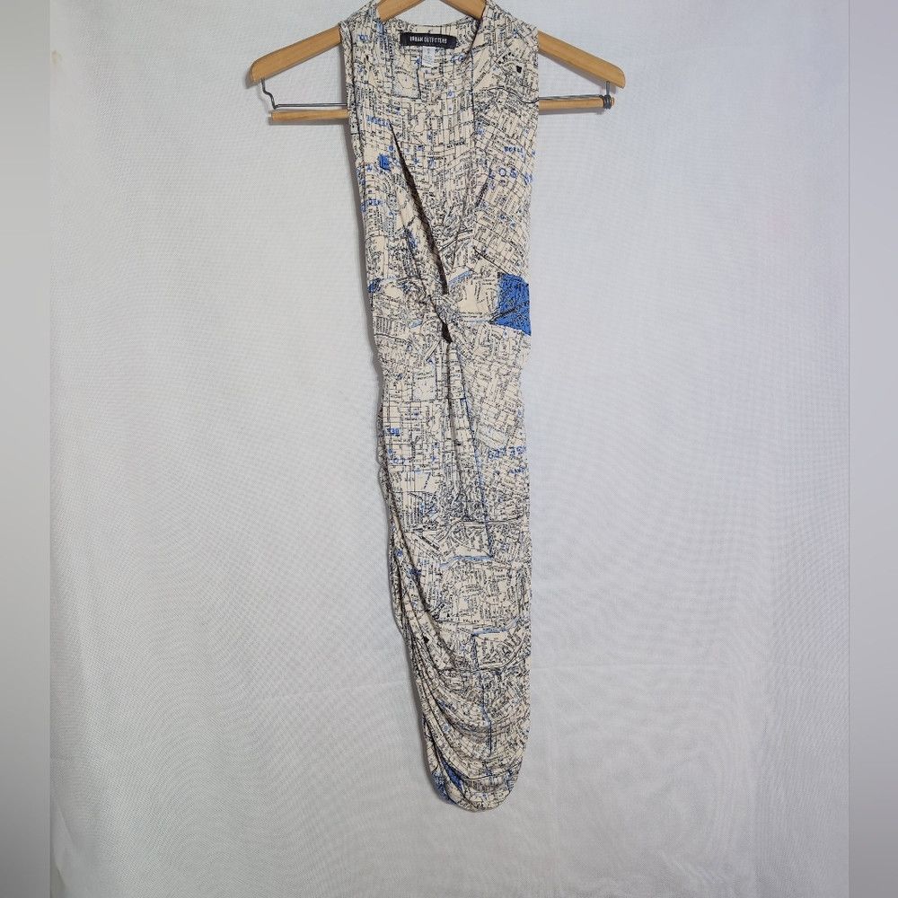 Urban Outfitters Urban Outfitters S White and Blue Map Print Amaya Twist Dre Size S / US 4 / IT 40 - 2 Thumbnail