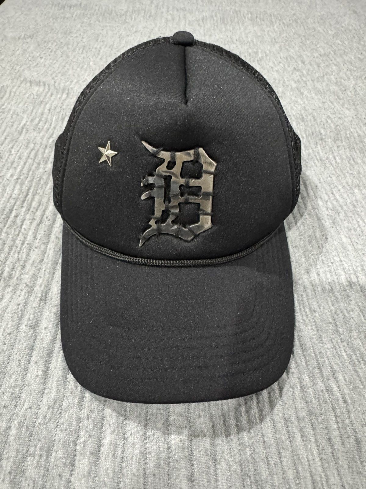 Other Dust of Gods Trucker Cap (black) Size ONE SIZE - 1 Thumbnail